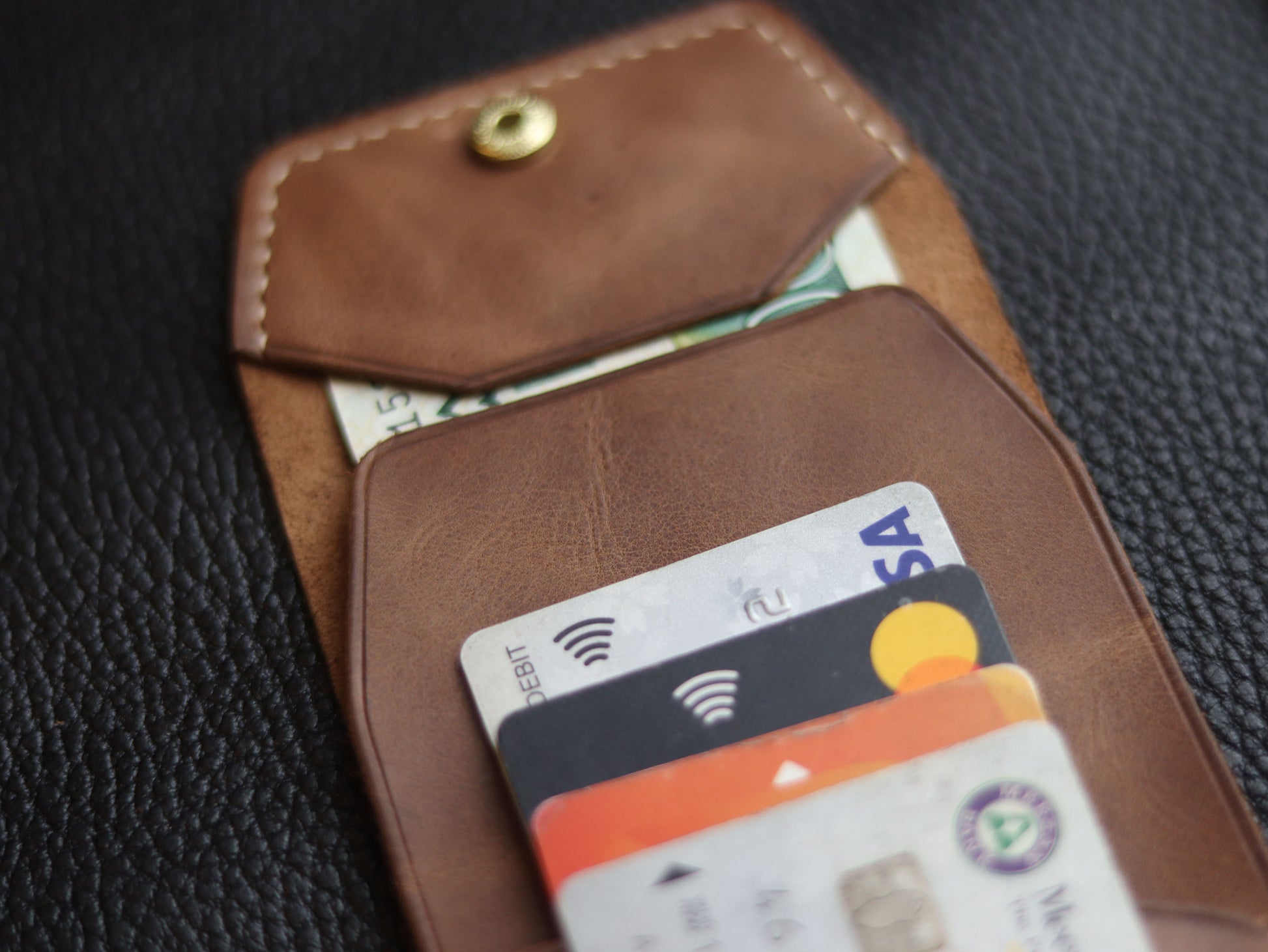 CARVES MINI SMART WALLET COFFEE BROWN GRIP LEATHER GOODS