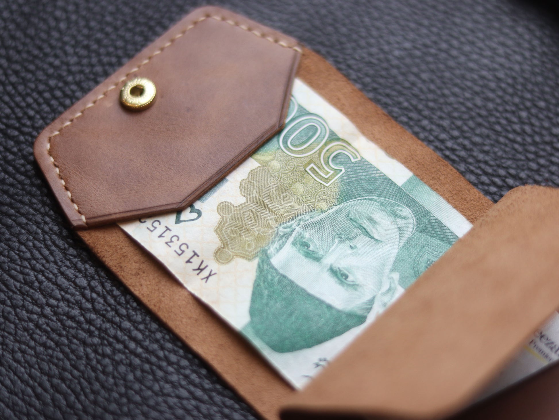 CARVES MINI SMART WALLET COFFEE BROWN GRIP LEATHER GOODS