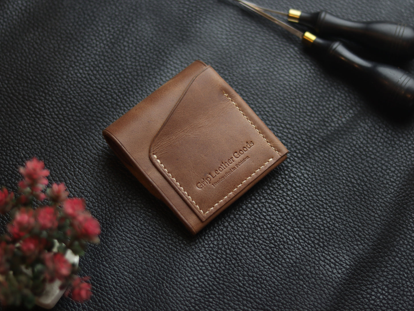 CARVES MINI SMART WALLET COFFEE BROWN GRIP LEATHER GOODS