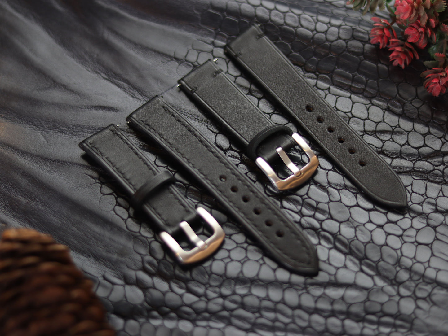 LEATHER STRAPS MATTE  BLACK (BLACK) FULL STITCHED GRIP LEATHER GOODS