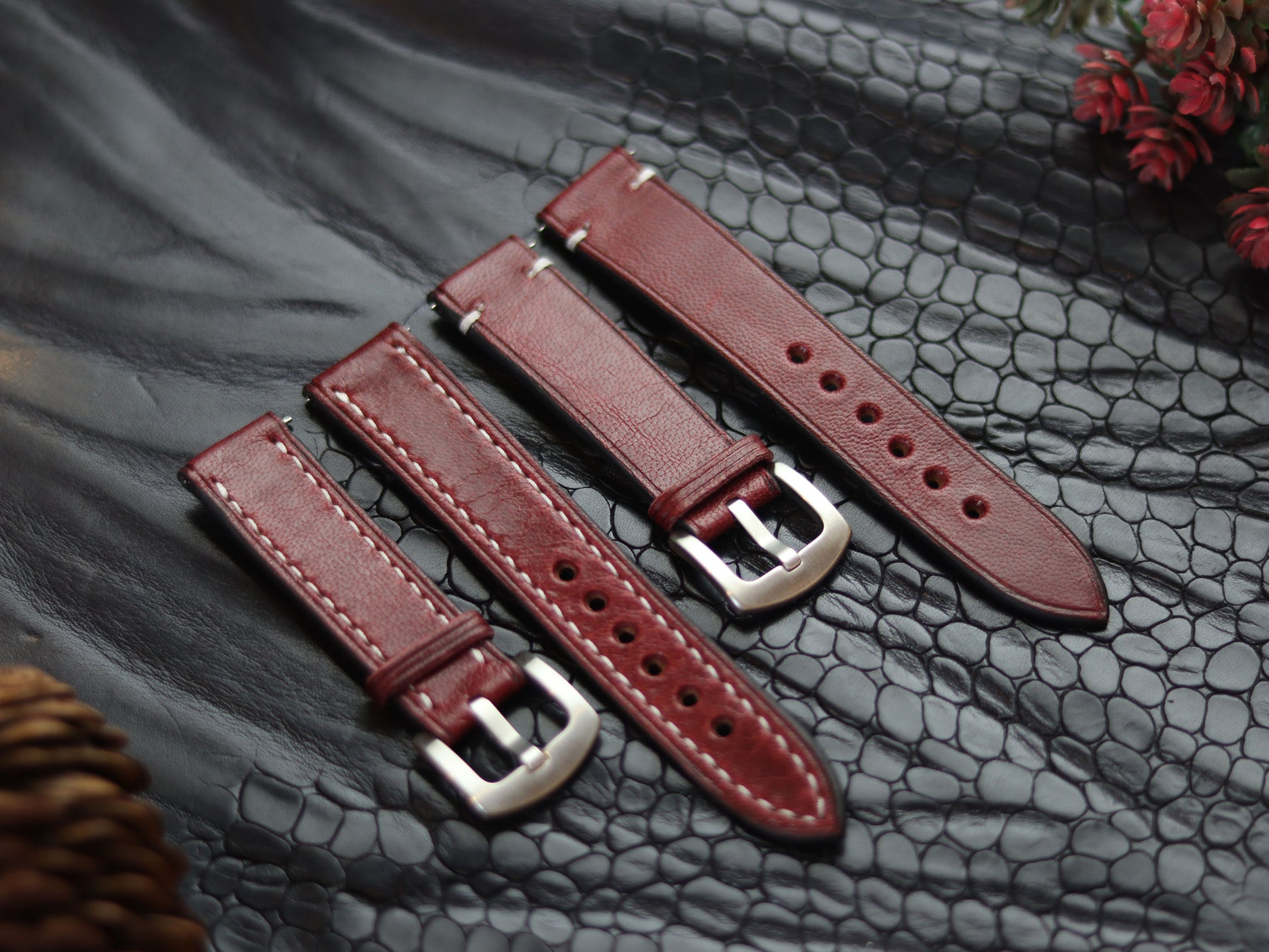 LEATHER STRAPS SCARLET RED (WHITE) FULL STITCHED GRIP LEATHER GOODS