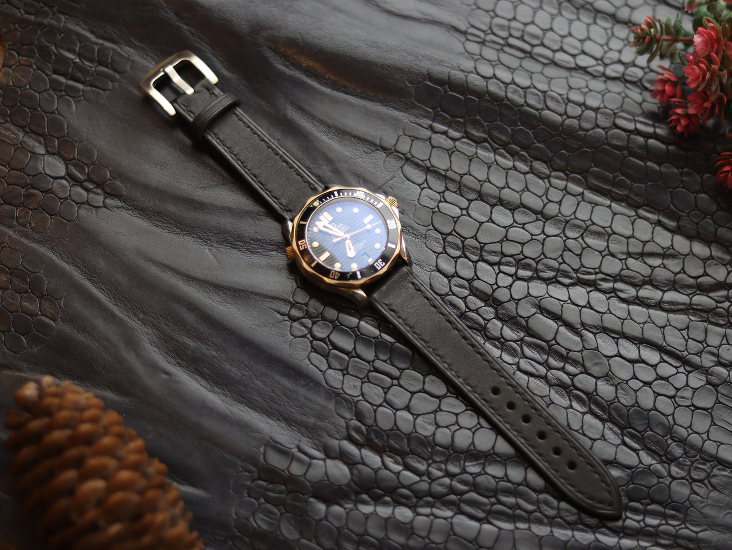 LEATHER STRAPS MATTE  BLACK (BLACK) FULL STITCHED GRIP LEATHER GOODS