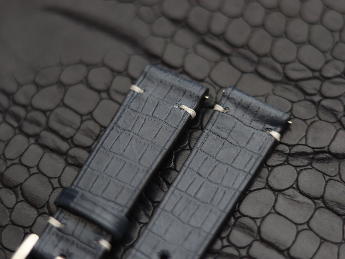 LEATHER STRAPS IMPERIAL BLUE (WHITE)  MINIMAL STITCHED GRIP LEATHER GOODS