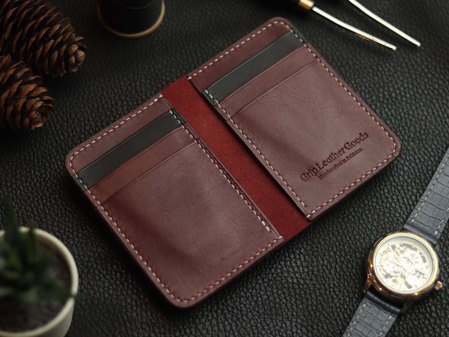 HUDSON SLIM BI-FOLD WALLET VINTAGE RED & MATTE BLACK GRIP LEATHER GOODS