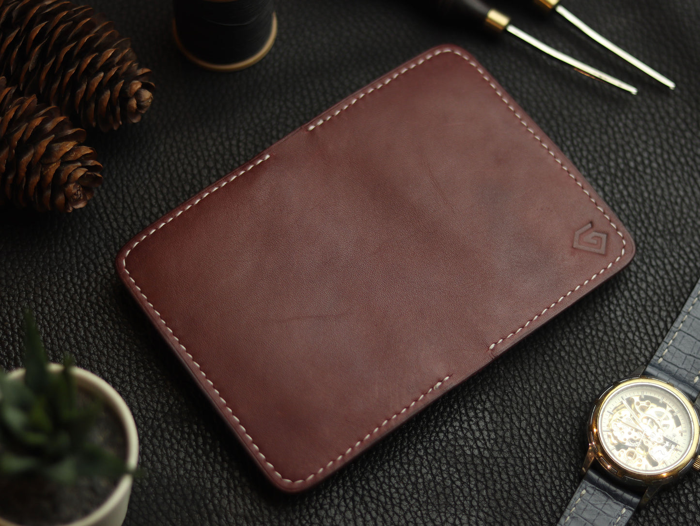 HUDSON SLIM BI-FOLD WALLET VINTAGE RED & MATTE BLACK GRIP LEATHER GOODS