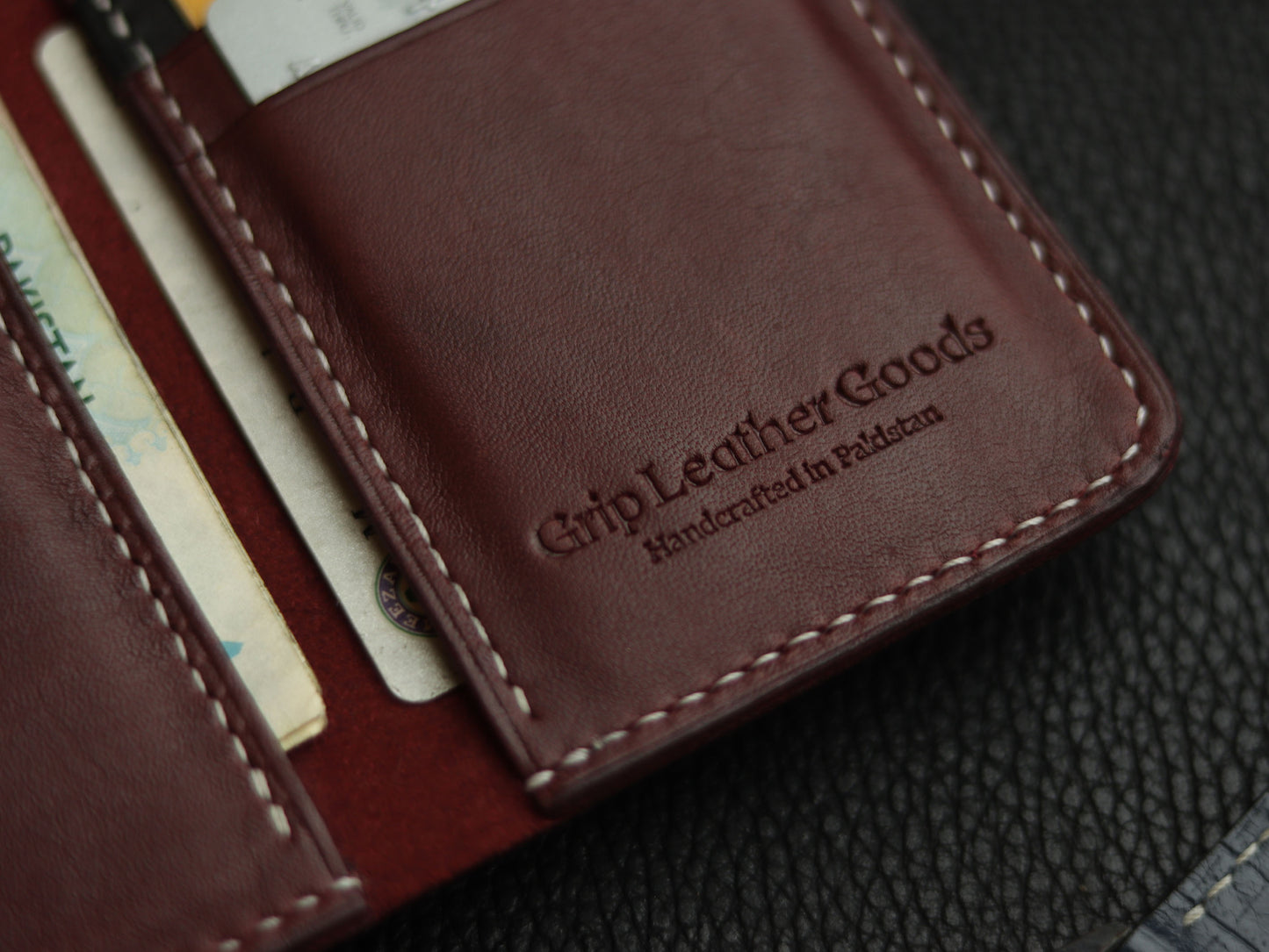 HUDSON SLIM BI-FOLD WALLET VINTAGE RED & MATTE BLACK GRIP LEATHER GOODS