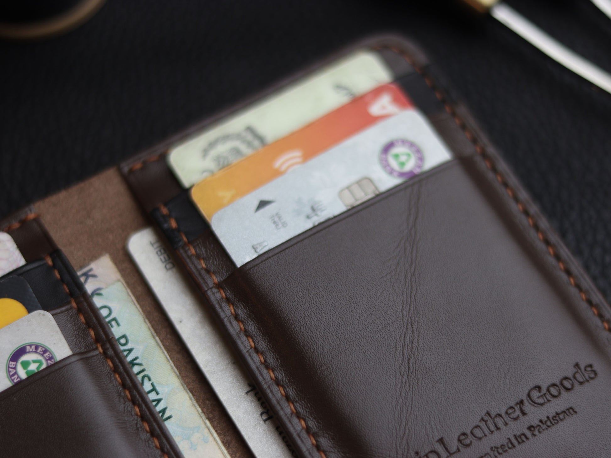 HUDSON SLIM BI-FOLD WALLET RUSTIC BROWN & MATTE BLACK GRIP LEATHER GOODS