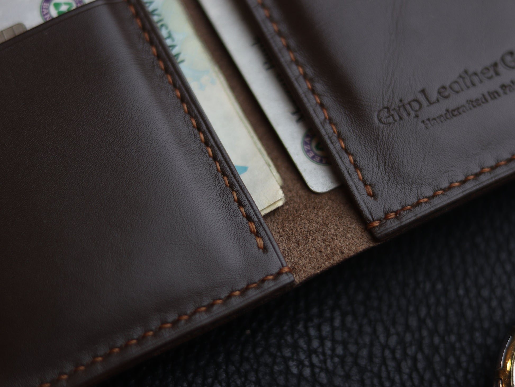 HUDSON SLIM BI-FOLD WALLET RUSTIC BROWN & MATTE BLACK GRIP LEATHER GOODS