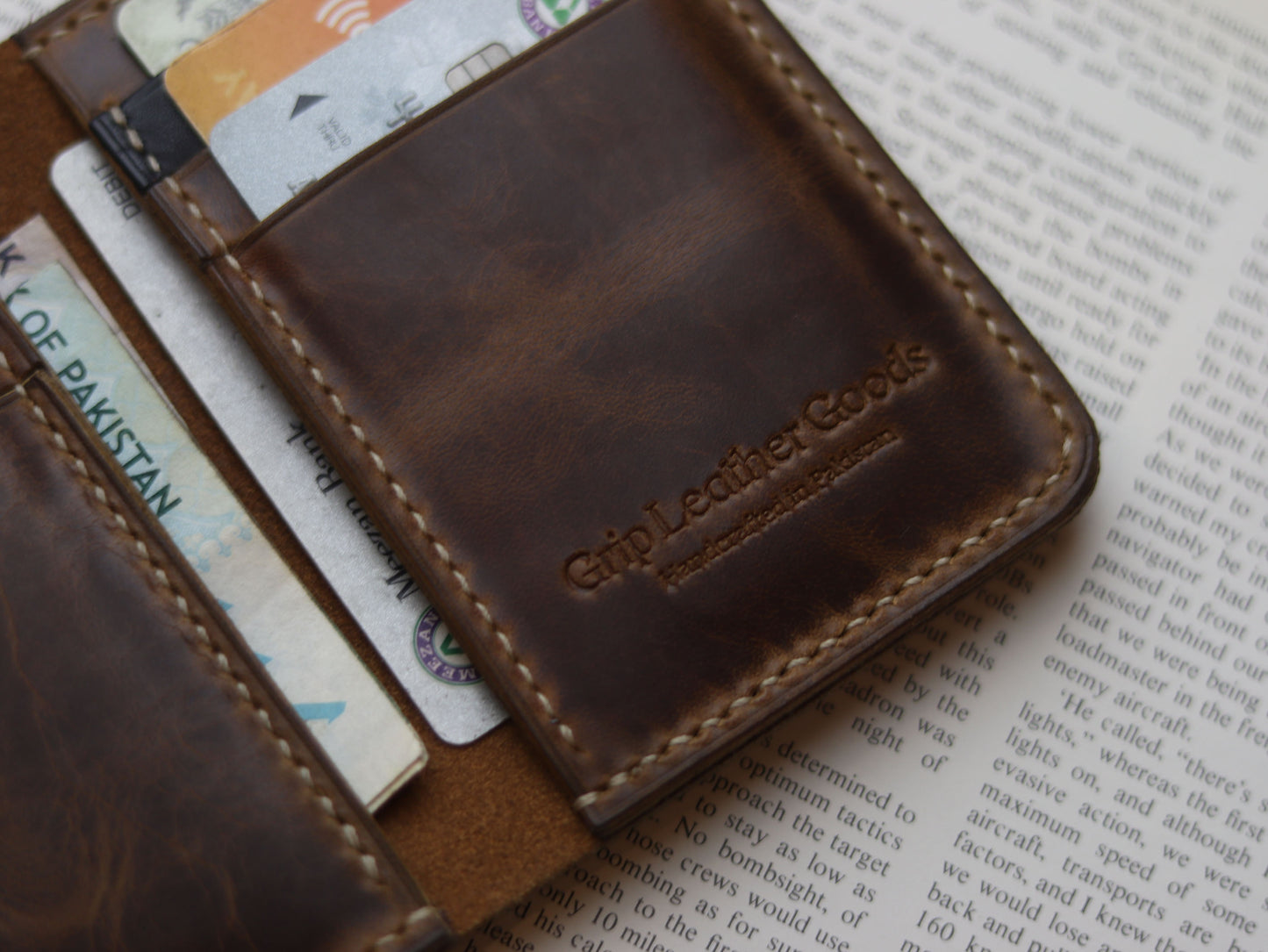 HUDSON SLIM BI-FOLD WALLET BRUNETTE BROWN & MATTE BLACK GRIP LEATHER GOODS