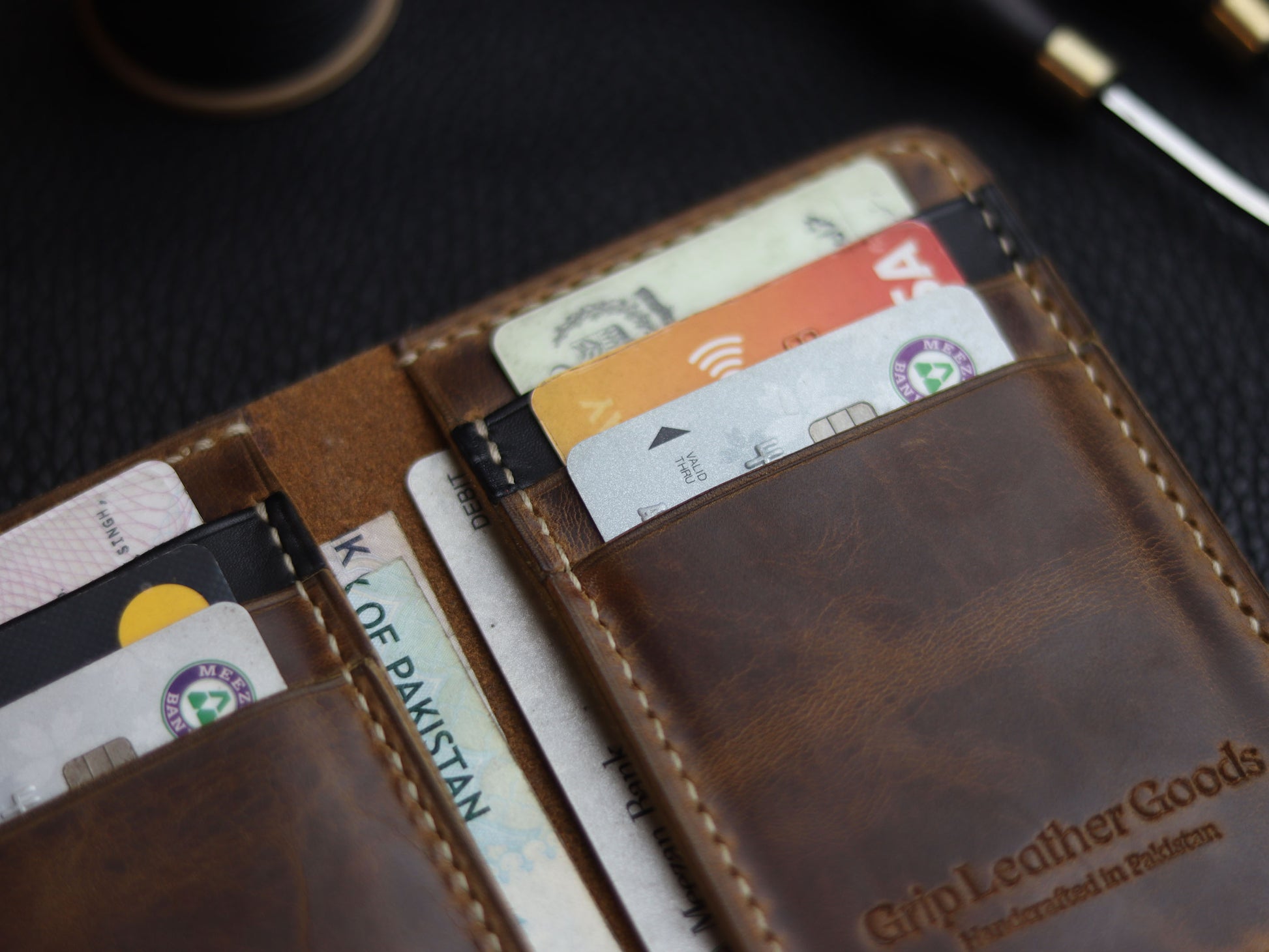 HUDSON SLIM BI-FOLD WALLET BRUNETTE BROWN & MATTE BLACK GRIP LEATHER GOODS