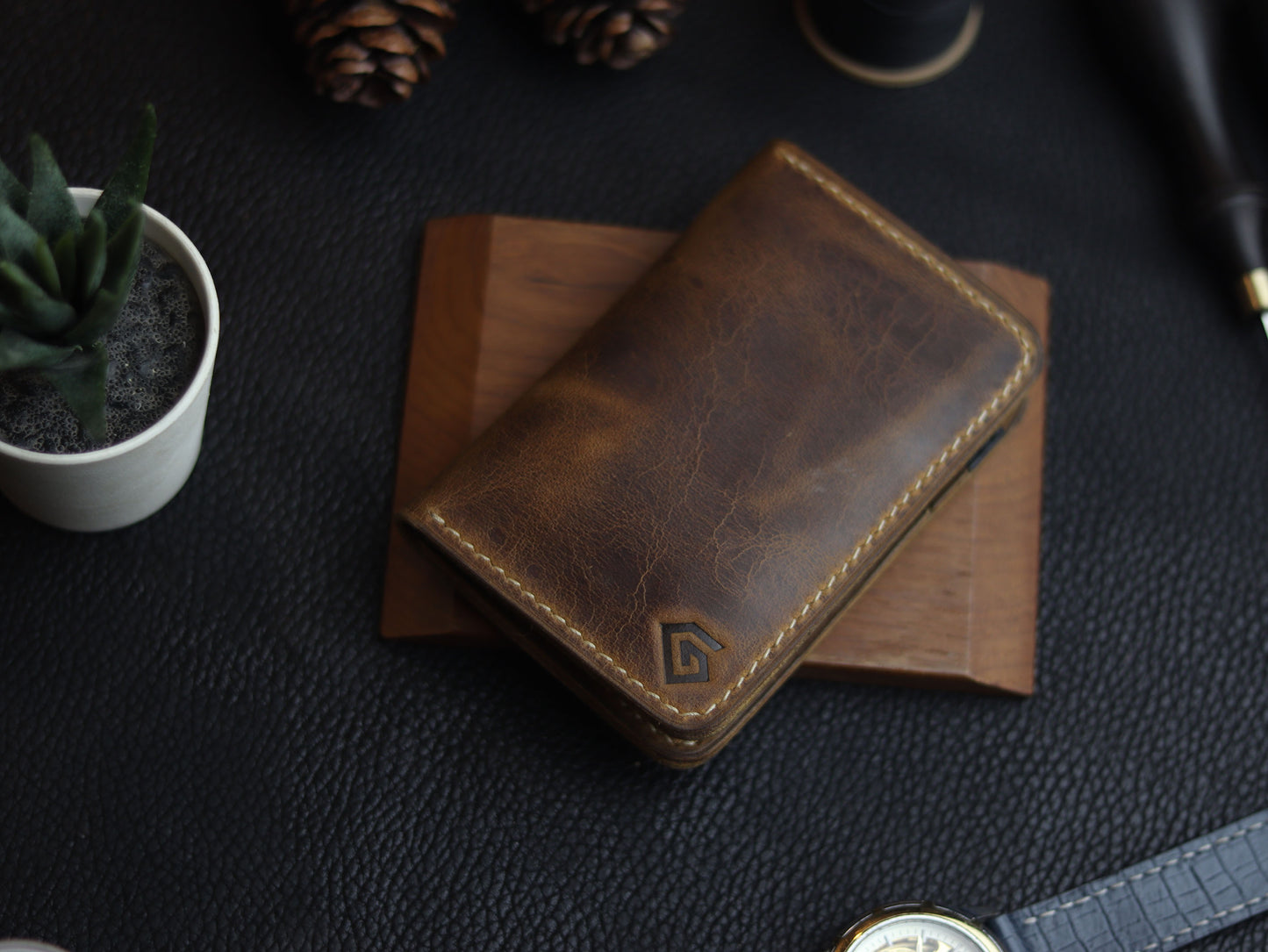 HUDSON SLIM BI-FOLD WALLET BRUNETTE BROWN & MATTE BLACK GRIP LEATHER GOODS