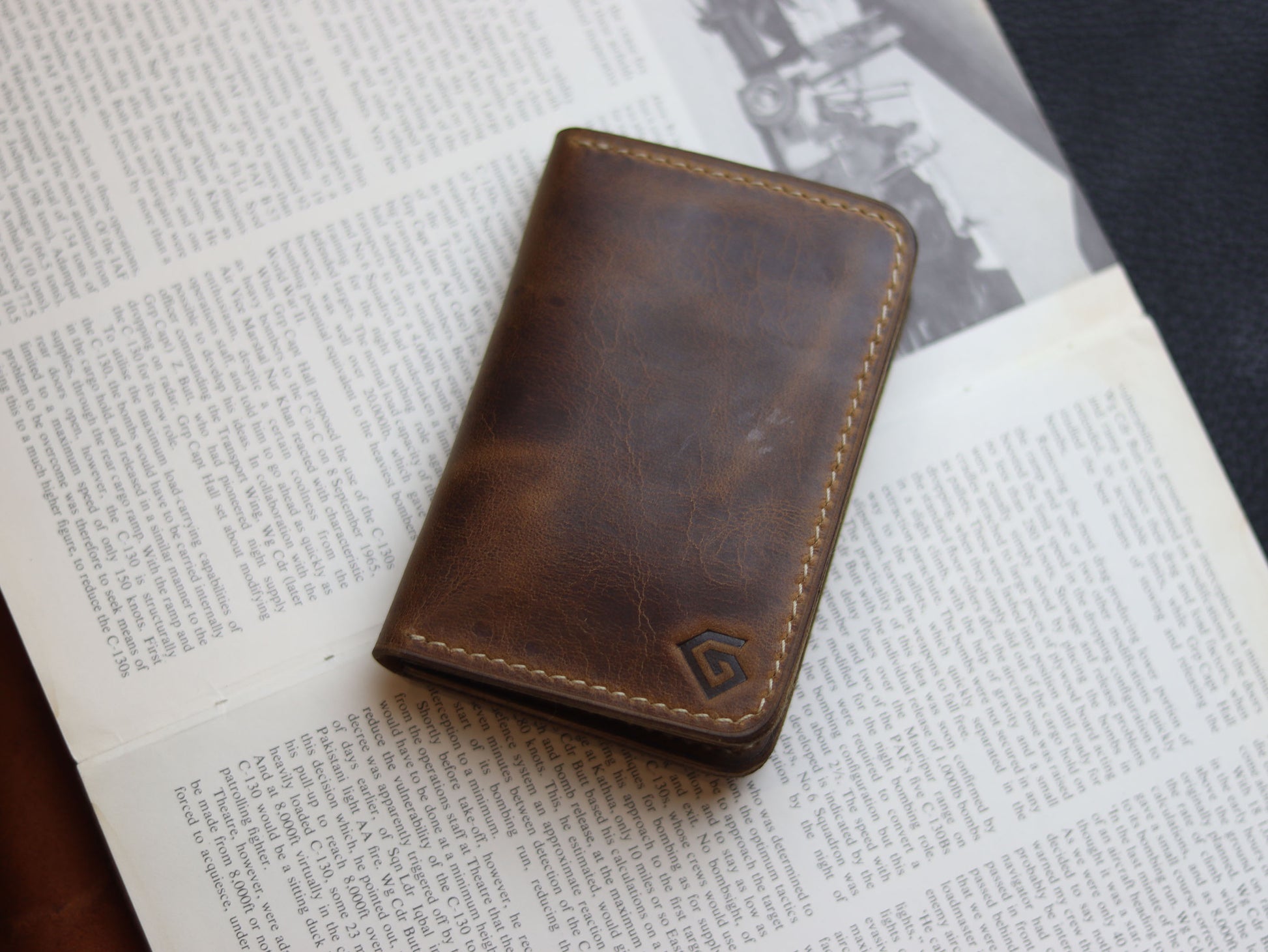 HUDSON SLIM BI-FOLD WALLET BRUNETTE BROWN & MATTE BLACK GRIP LEATHER GOODS