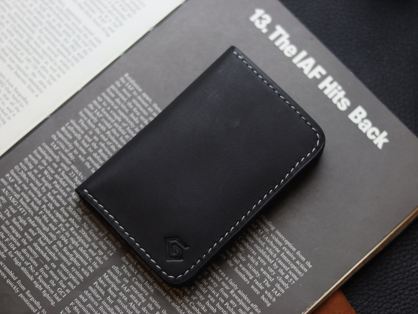 HUDSON SLIM BI-FOLD WALLET MATTE BLACK & VINTAGE RED GRIP LEATHER GOODS