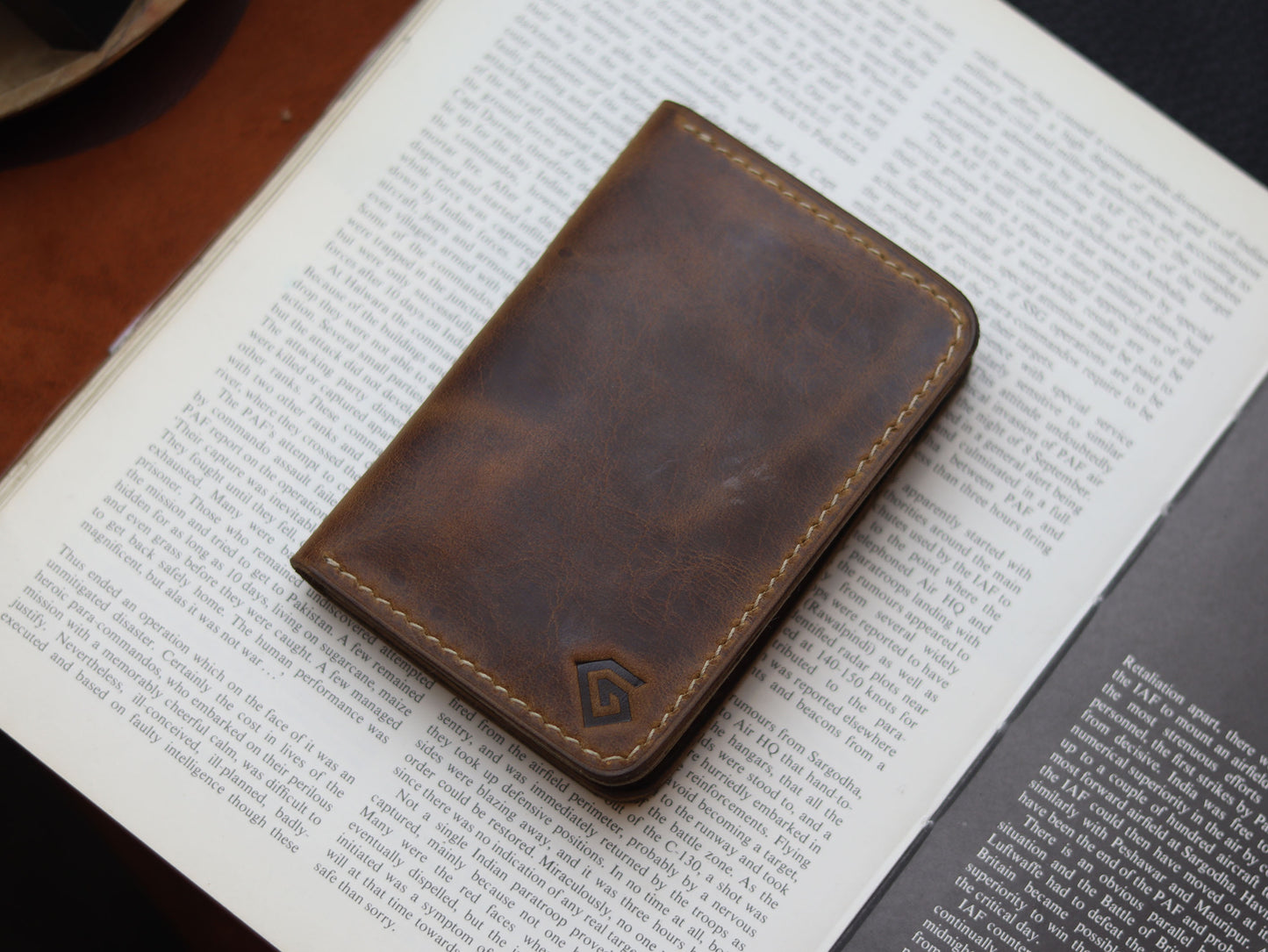 HUDSON SLIM BI-FOLD WALLET BRUNETTE BROWN & MATTE BLACK GRIP LEATHER GOODS
