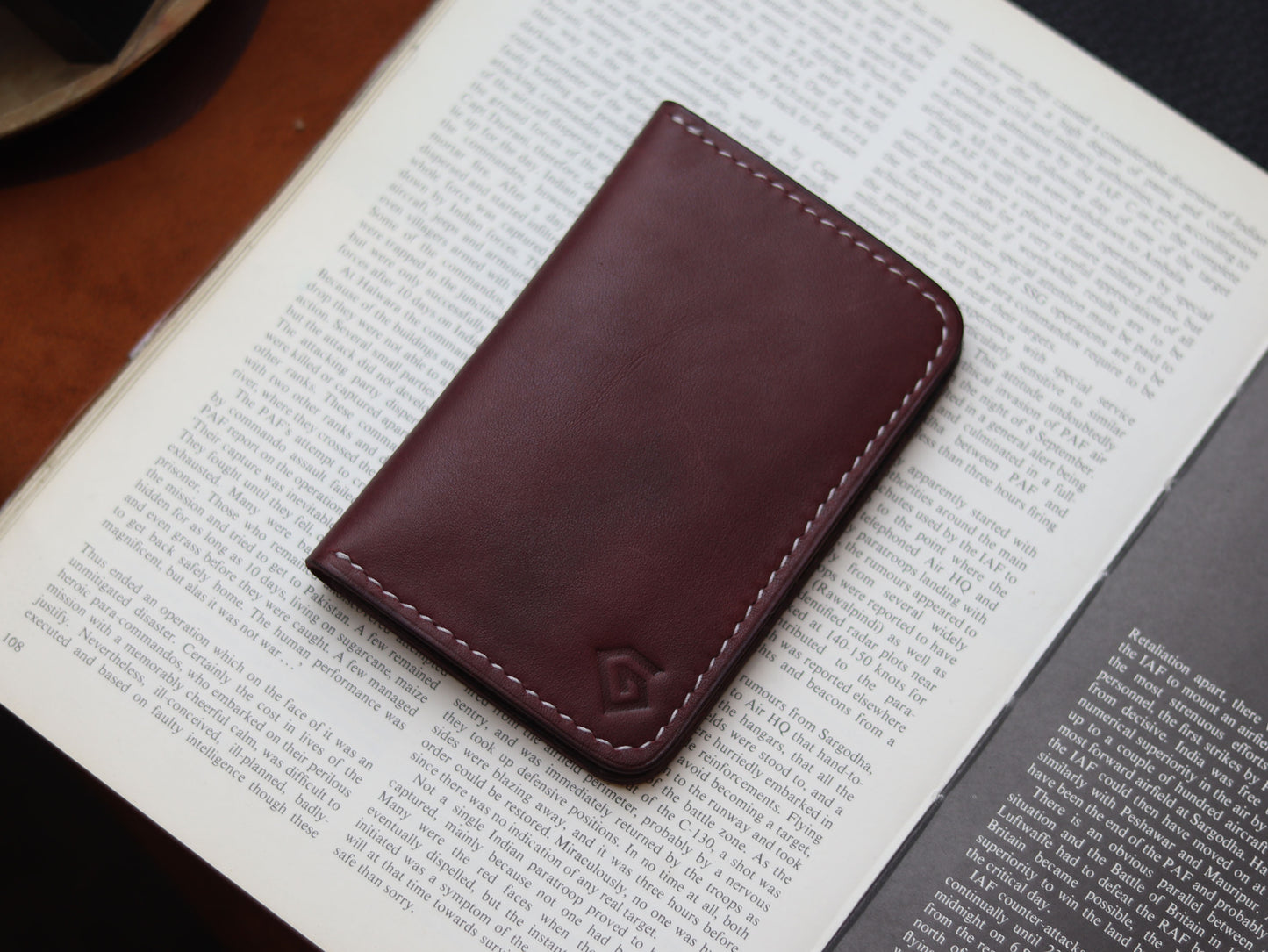 HUDSON SLIM BI-FOLD WALLET VINTAGE RED & MATTE BLACK GRIP LEATHER GOODS