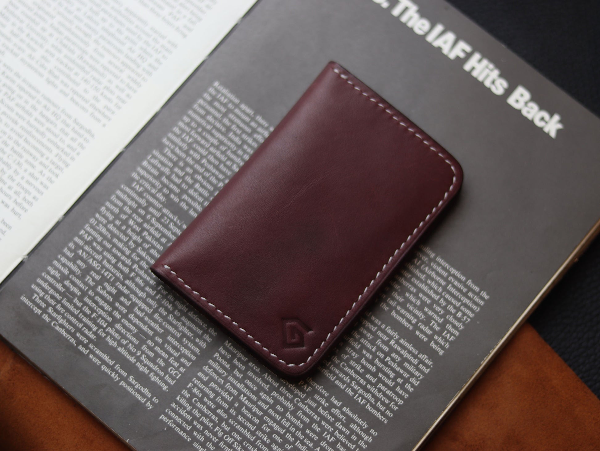 HUDSON SLIM BI-FOLD WALLET VINTAGE RED & MATTE BLACK GRIP LEATHER GOODS