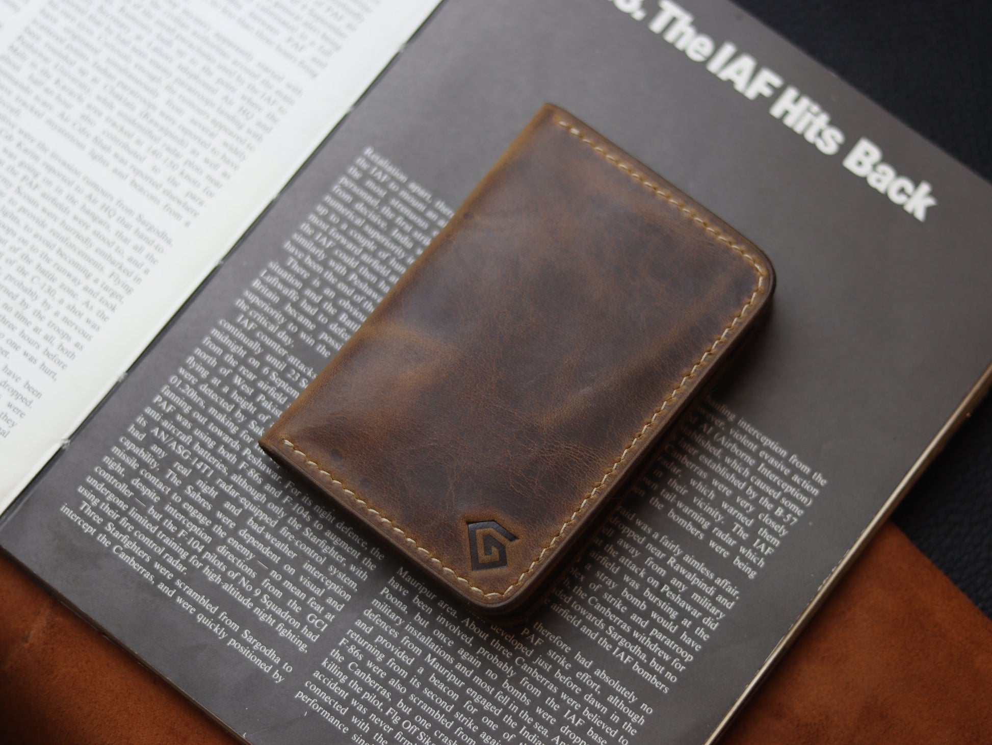 HUDSON SLIM BI-FOLD WALLET BRUNETTE BROWN & MATTE BLACK GRIP LEATHER GOODS