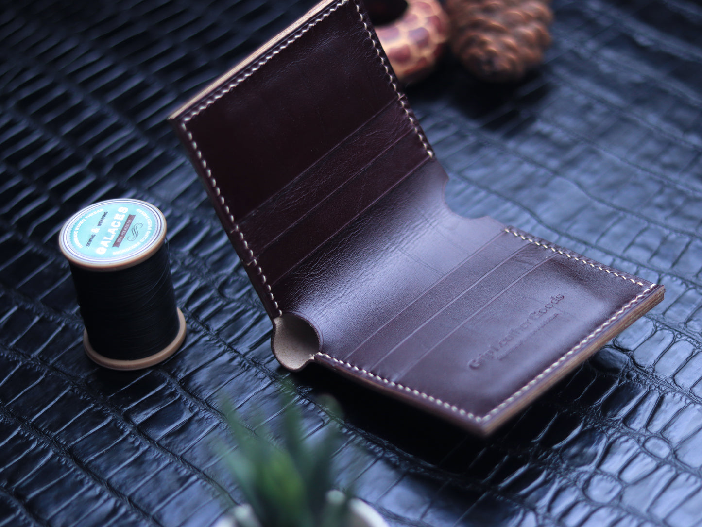 AUREUM - WALNUT BROWN