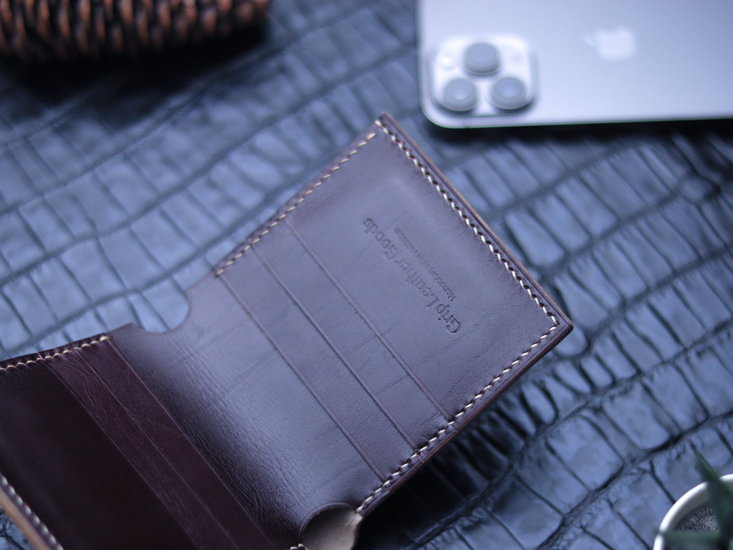 AUREUM - WALNUT BROWN
