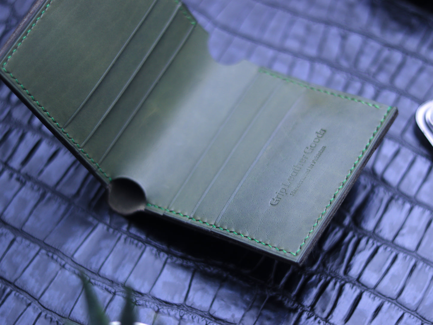 AUREUM - OLIVE GREEN