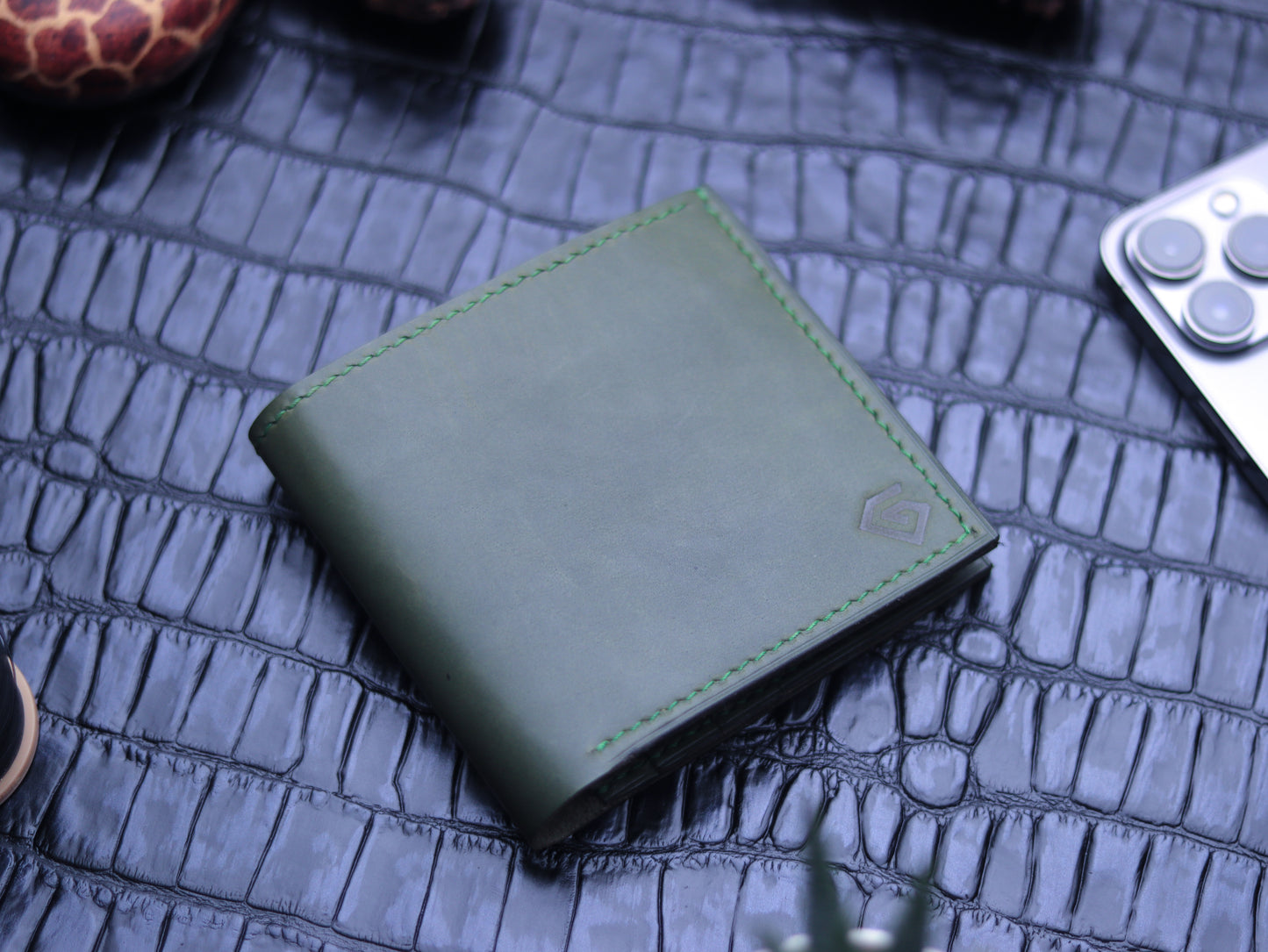AUREUM - OLIVE GREEN