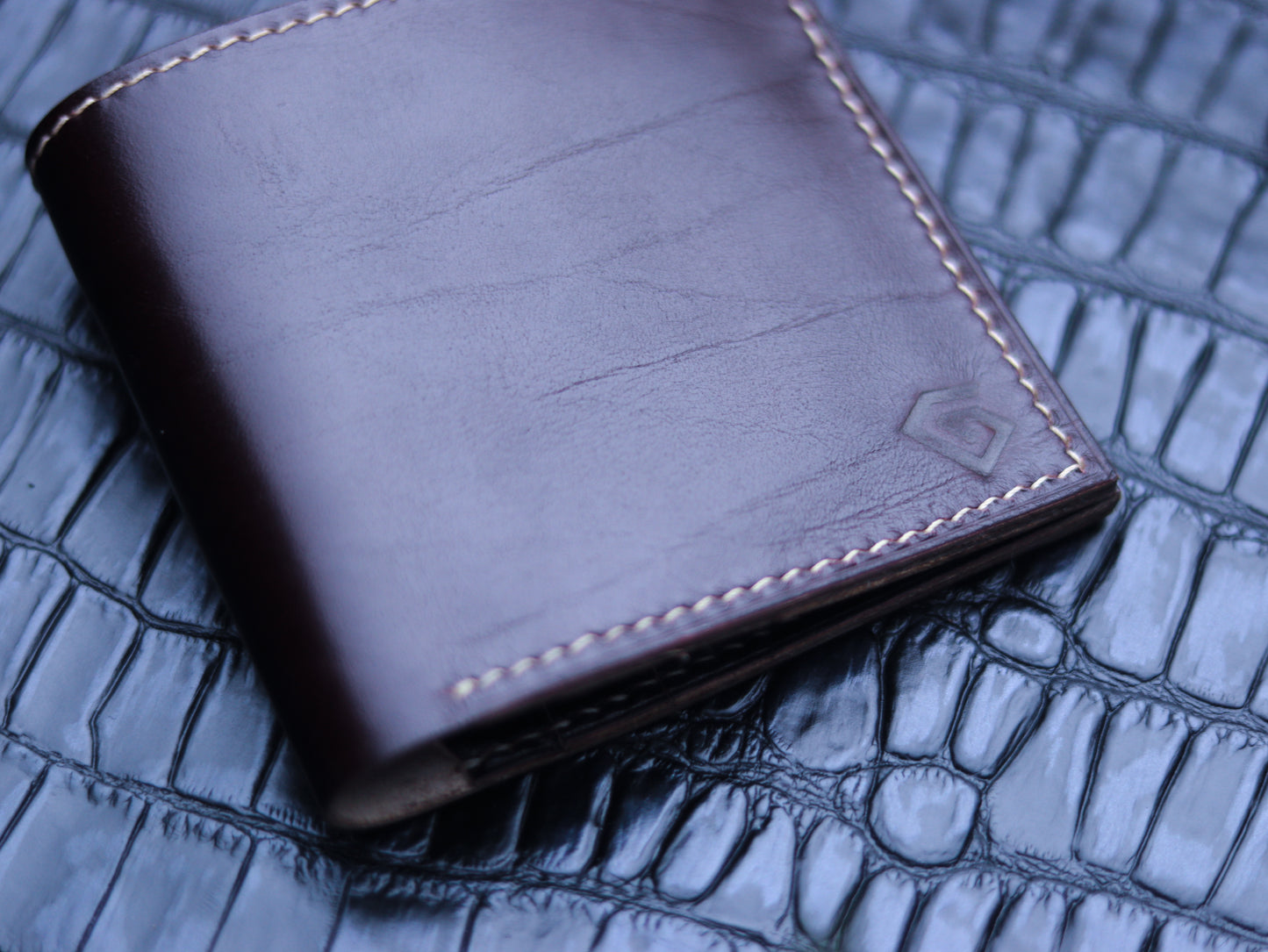 AUREUM - WALNUT BROWN