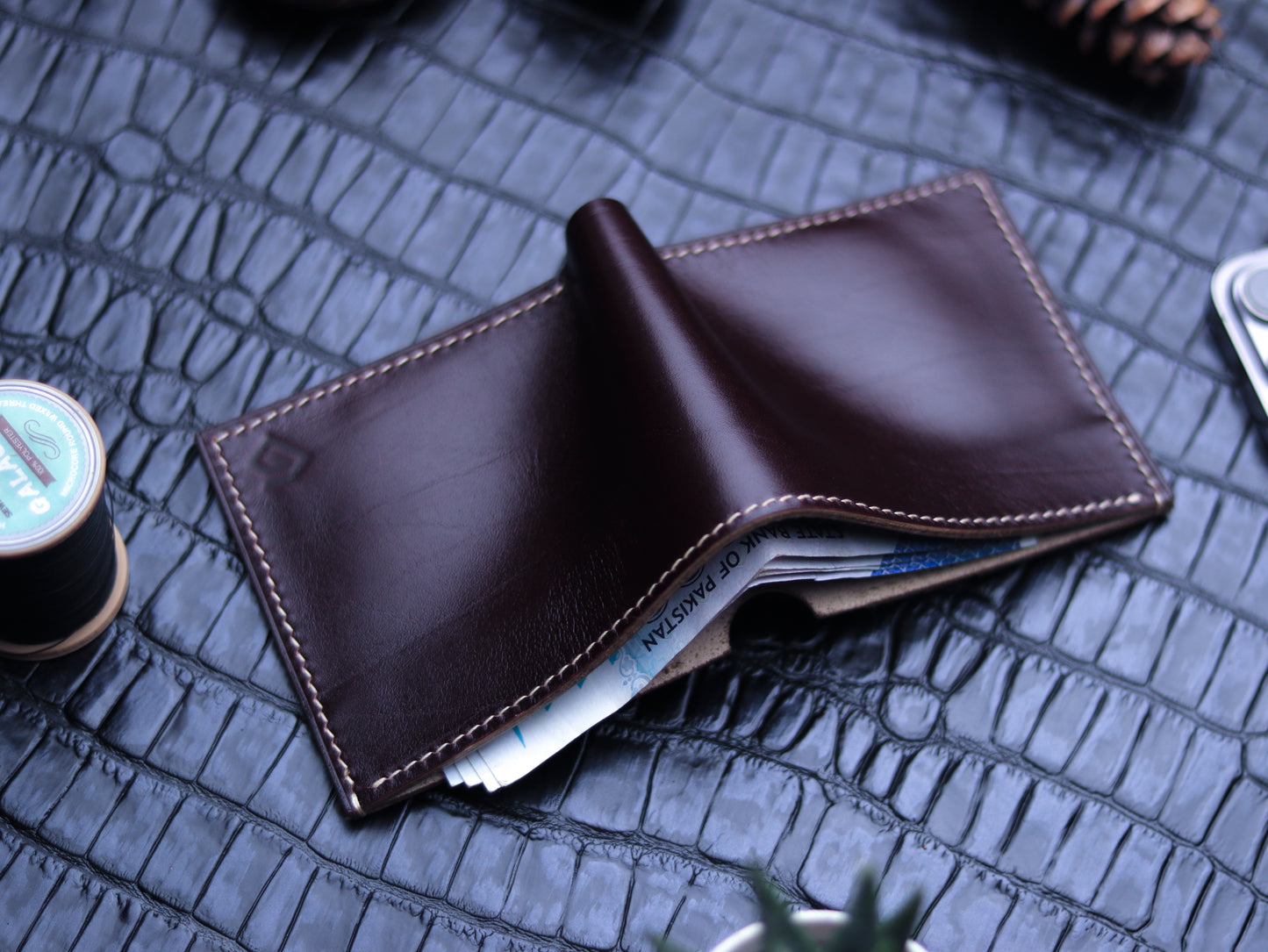 AUREUM - WALNUT BROWN