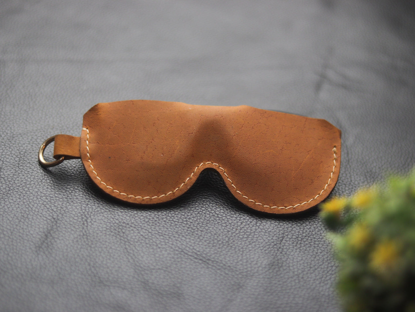 MINIMAL SUNGLASSES CASE  CAMEL RUST 01 GRIP LEATHER GOODS