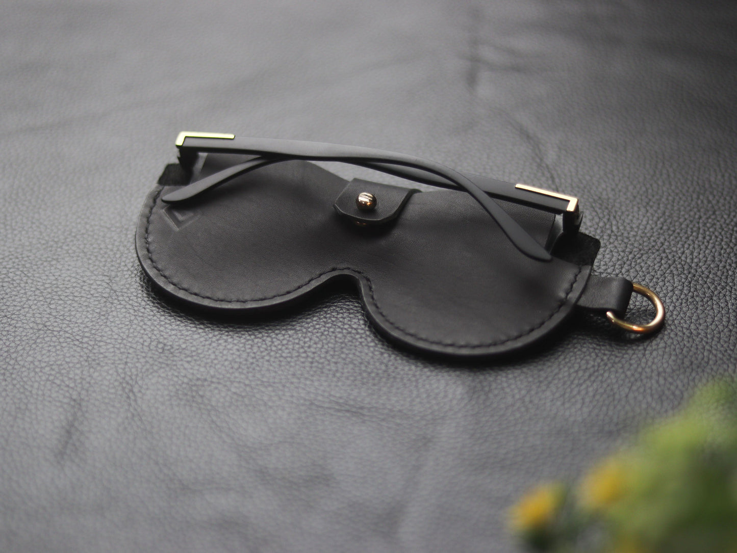 MINIMAL SUNGLASSES CASE  EBONY BLACK 01 GRIP LEATHER GOODS