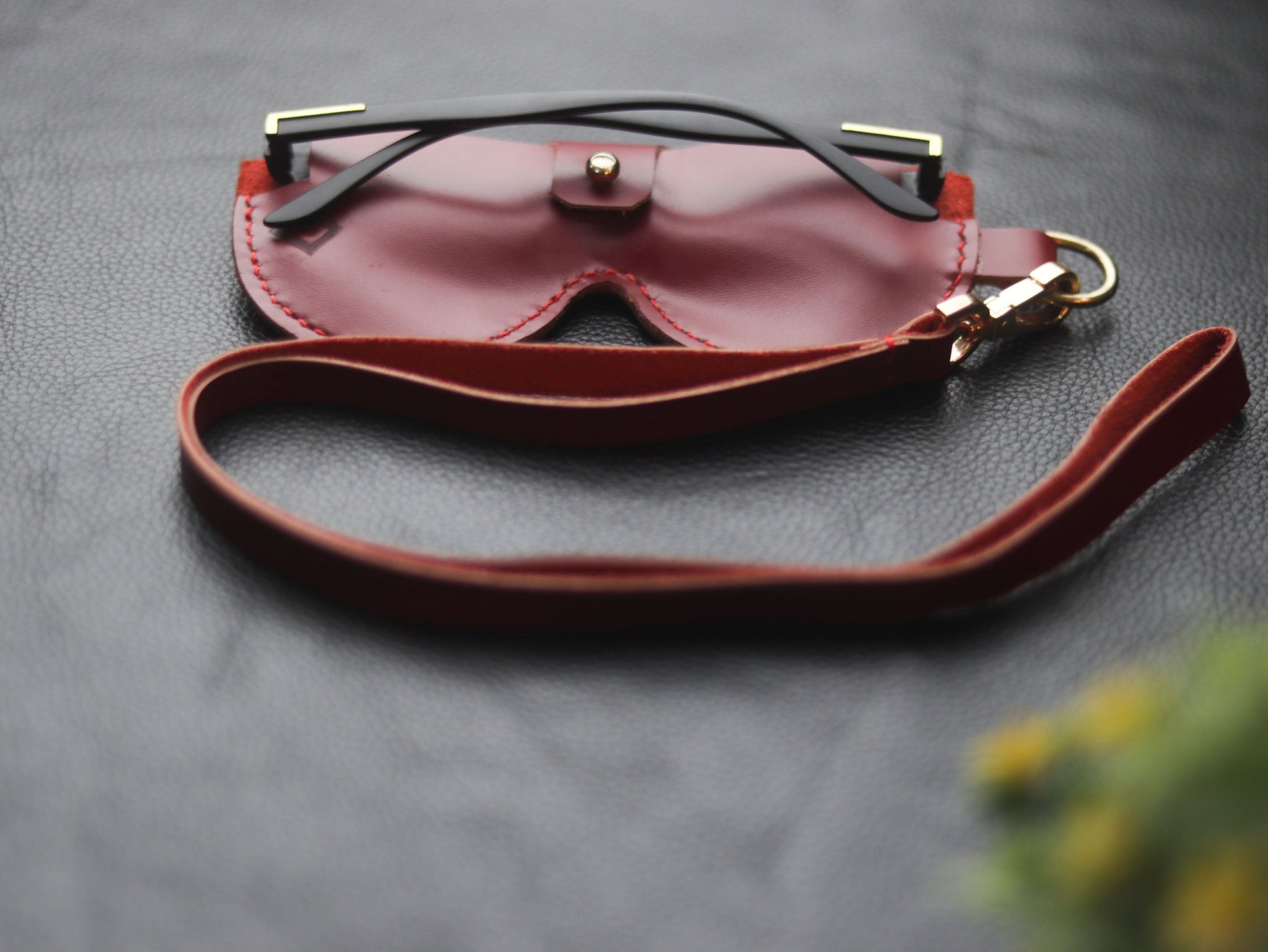 MINIMAL SUNGLASSES CASE  CRIMSON RED 01 GRIP LEATHER GOODS