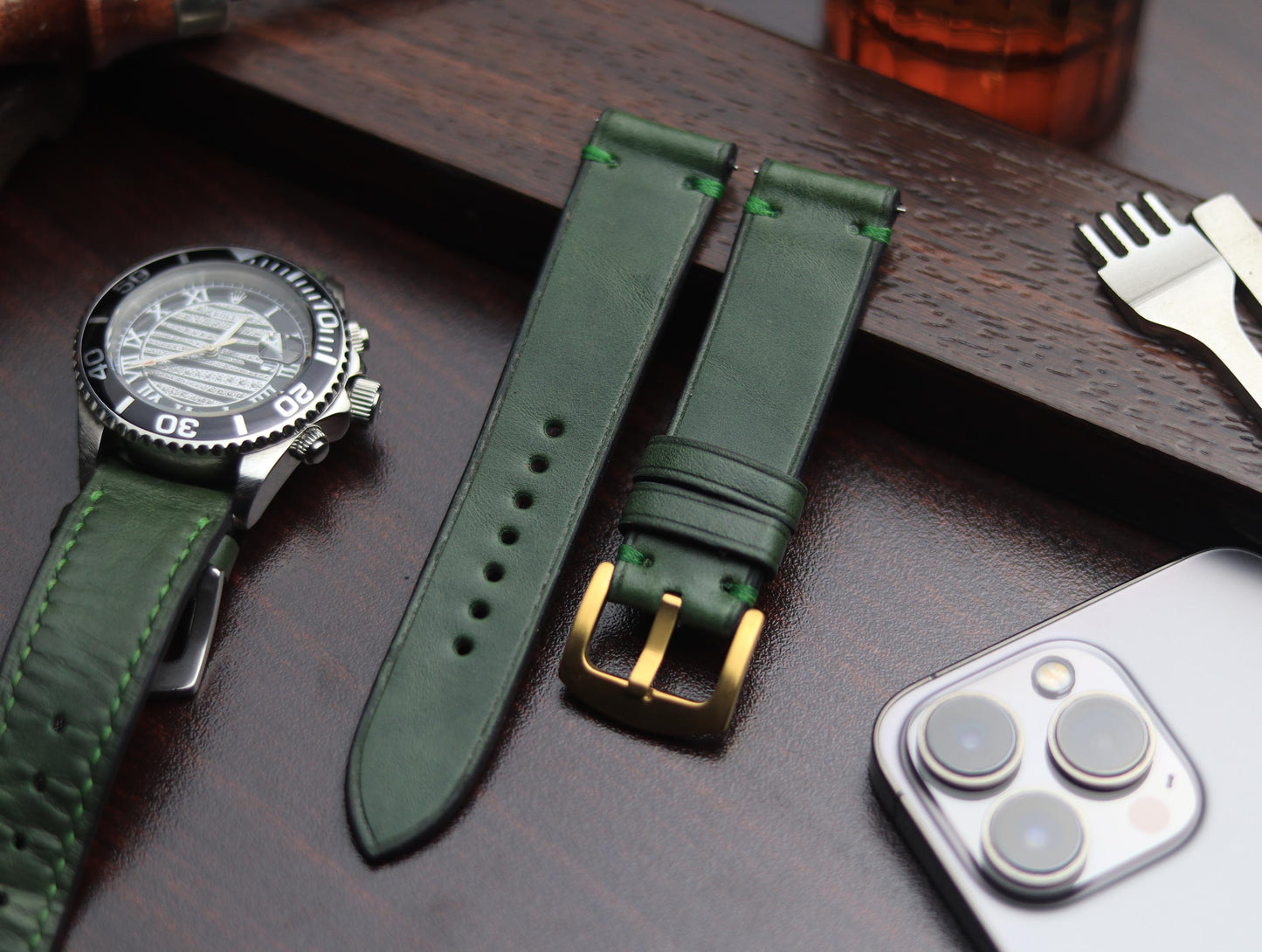 PREMIUM LEATHER STRAP FOREST GREEN -MINIMAL STITCHED (GREEN)