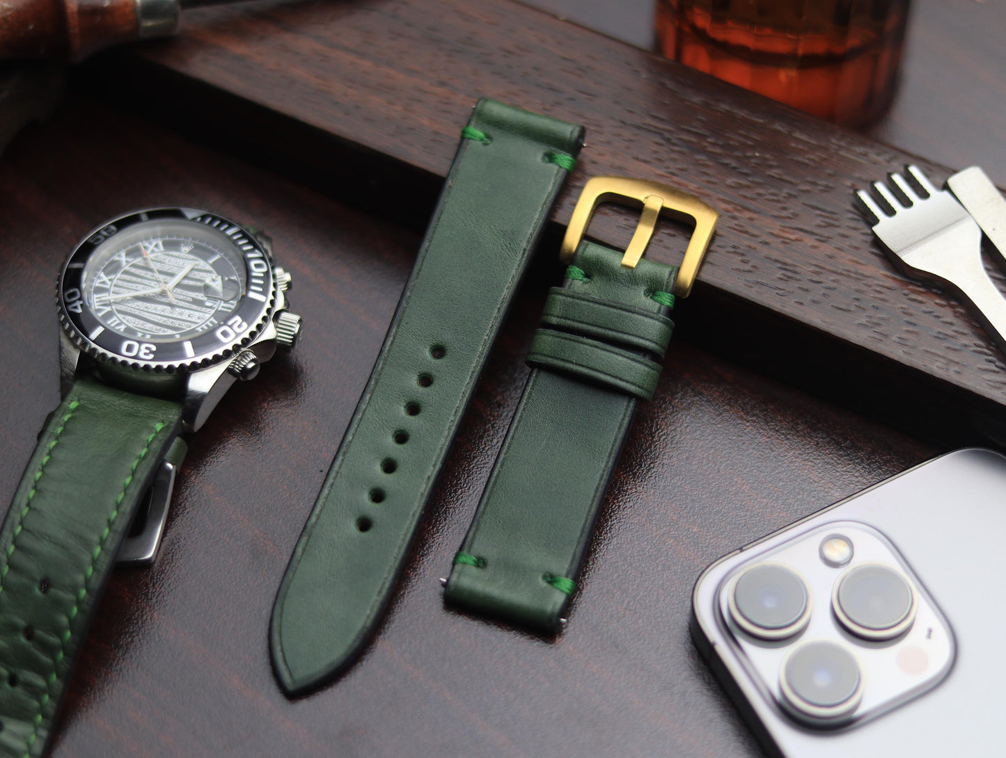 PREMIUM LEATHER STRAP FOREST GREEN -MINIMAL STITCHED (GREEN)