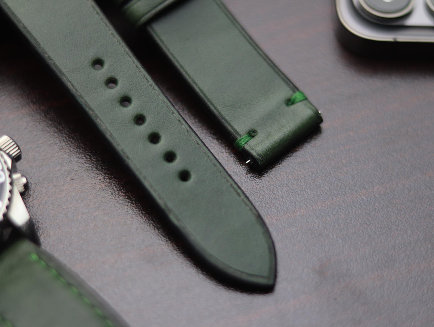 PREMIUM LEATHER STRAP FOREST GREEN -MINIMAL STITCHED (GREEN)