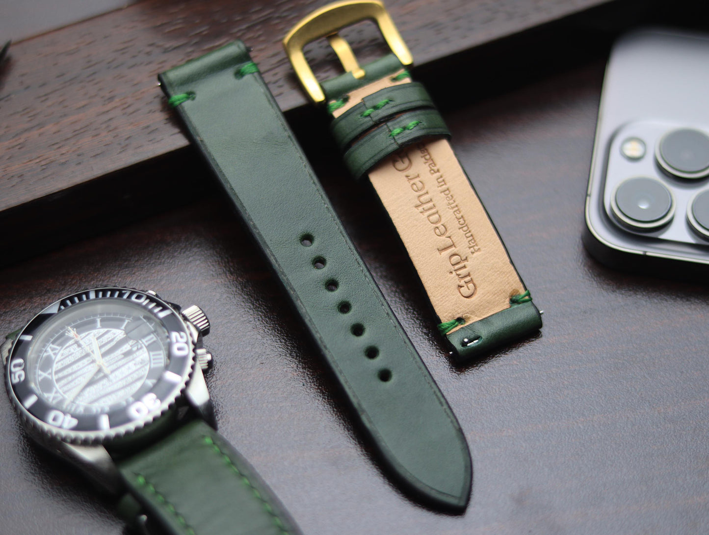 PREMIUM LEATHER STRAP FOREST GREEN -MINIMAL STITCHED (GREEN)