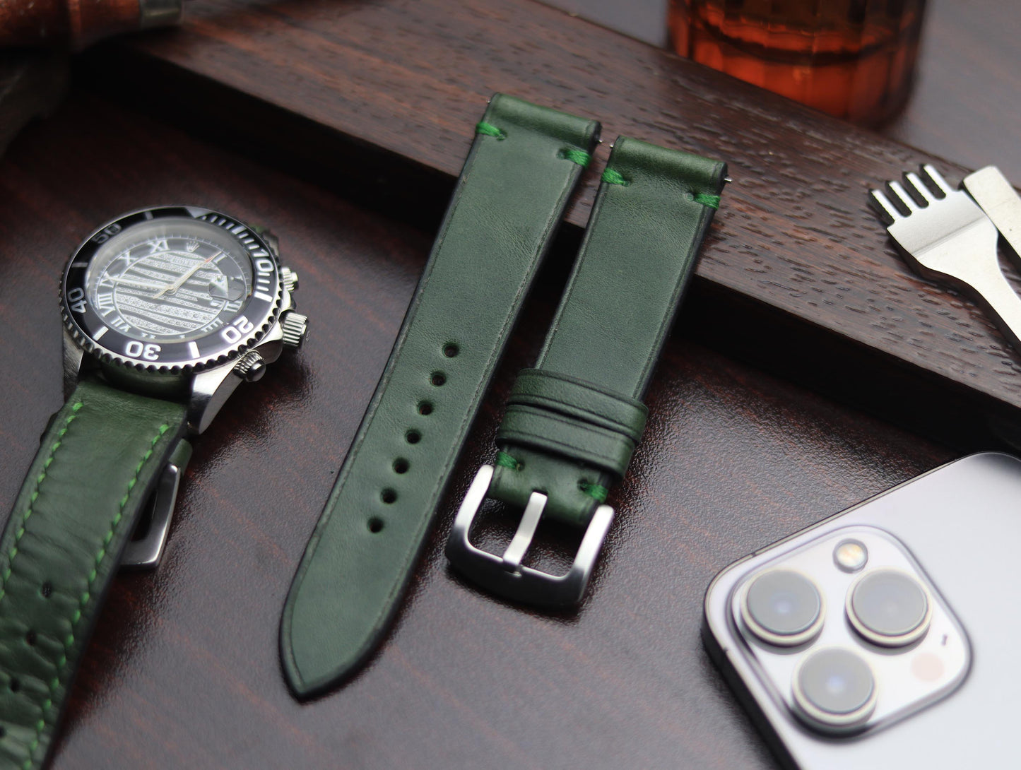 PREMIUM LEATHER STRAP FOREST GREEN -MINIMAL STITCHED (GREEN)