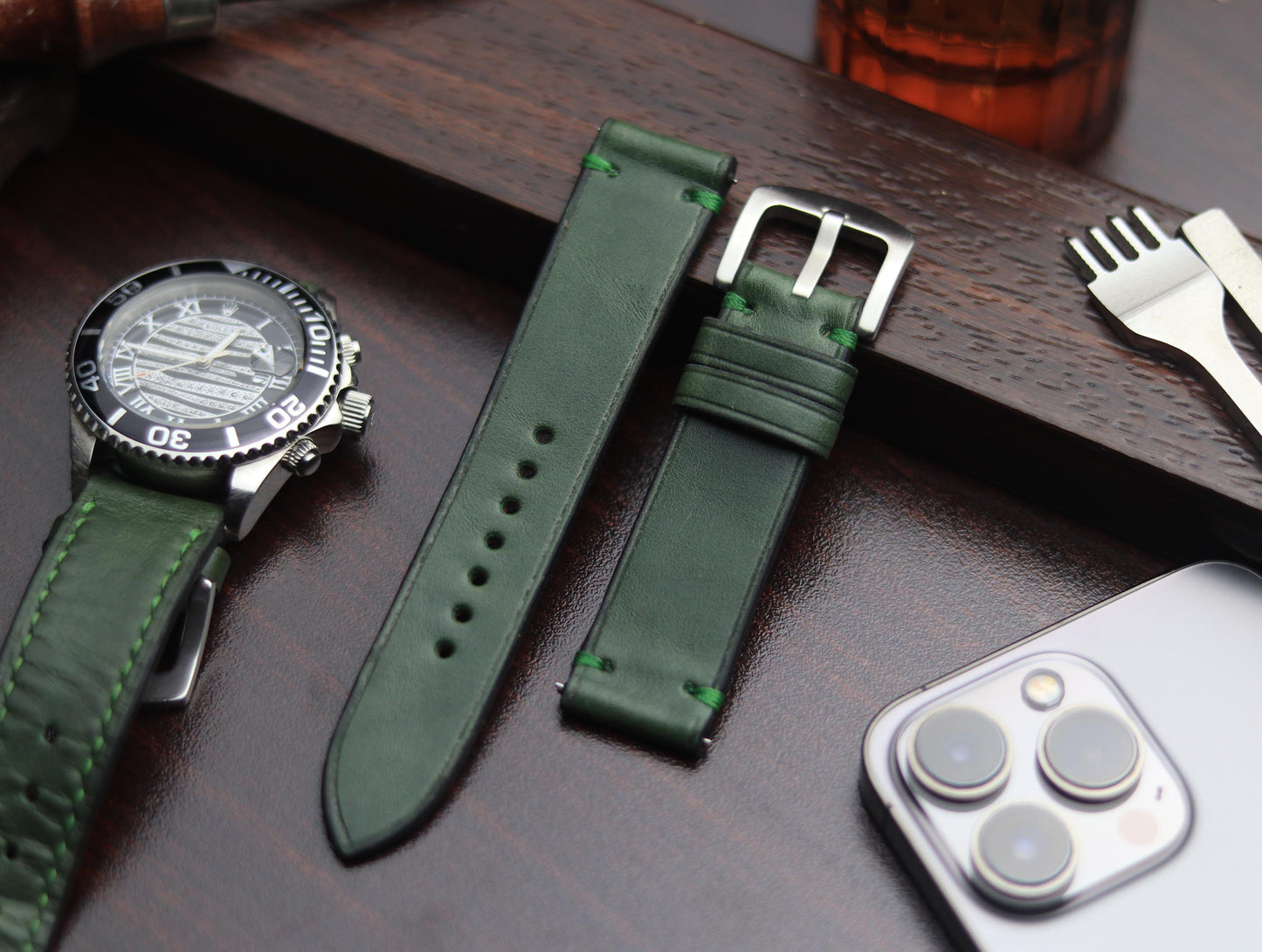 PREMIUM LEATHER STRAP FOREST GREEN -MINIMAL STITCHED (GREEN)