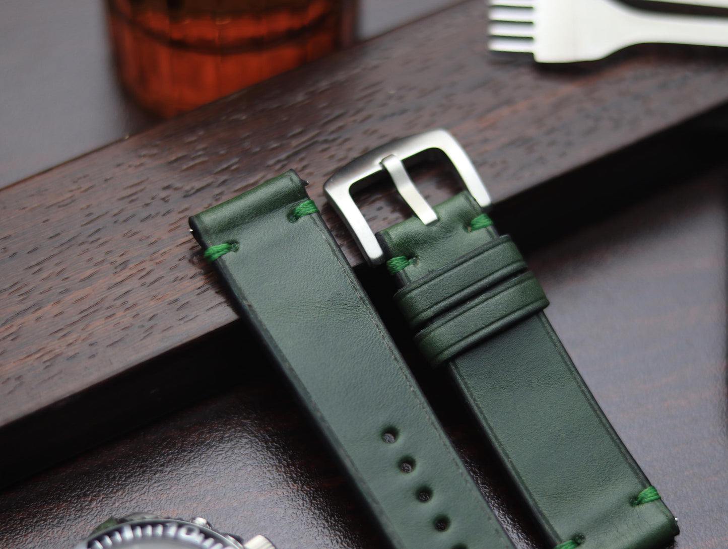 PREMIUM LEATHER STRAP FOREST GREEN -MINIMAL STITCHED (GREEN)