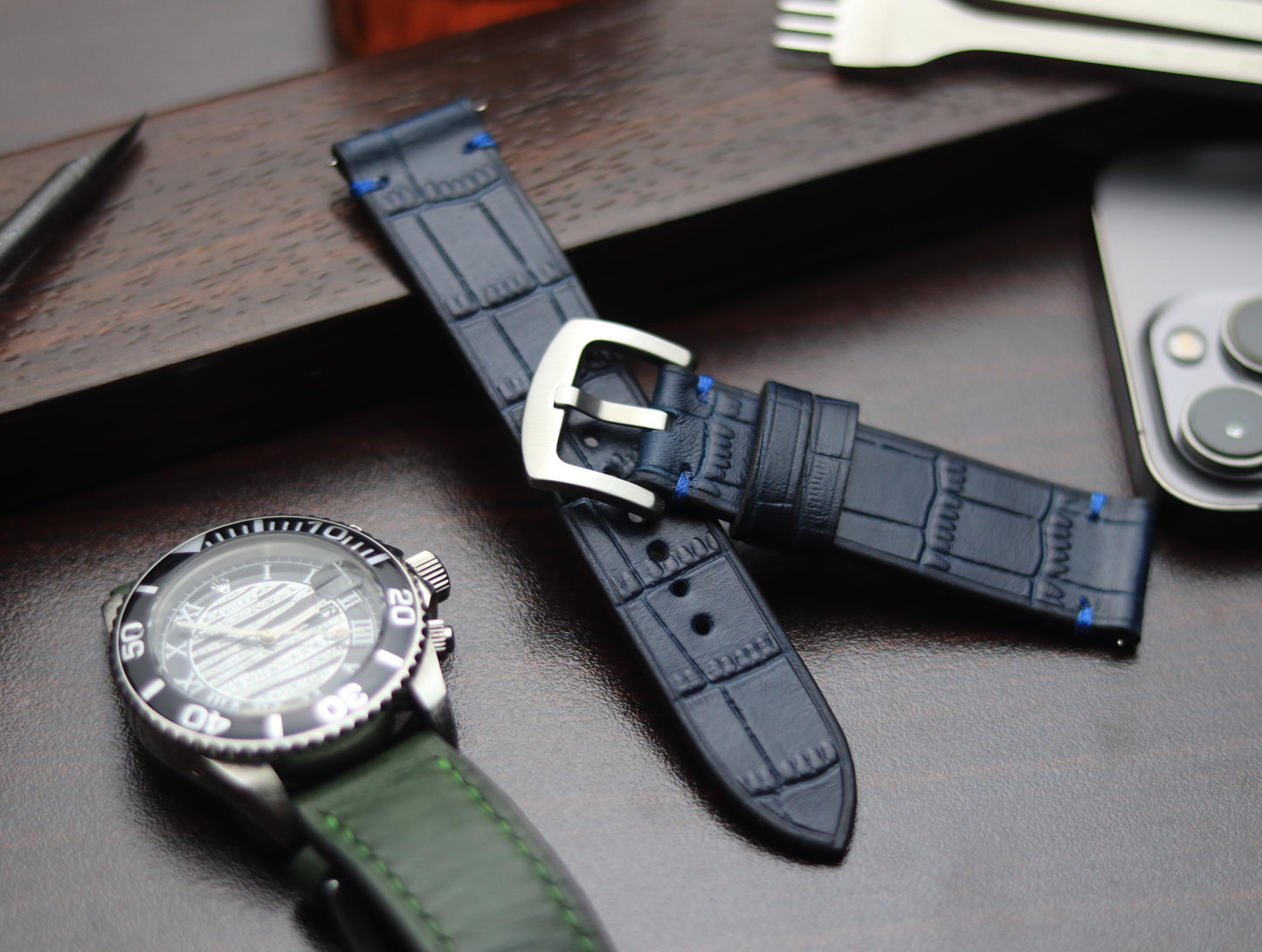 PREMIUM LEATHER STRAP SAPPHIRE BLUE - MINIMAL STITCHED (BLUE)
