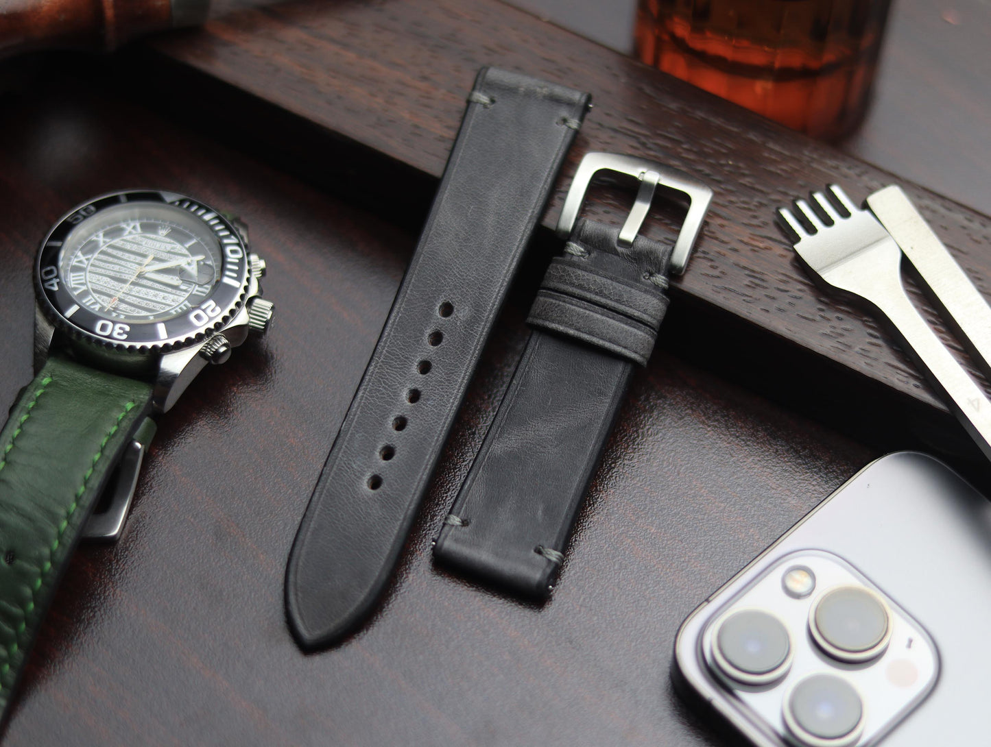 PREMIUM LEATHER STRAP EMPIRICAL GREY MINIMAL STITCHED (GREY)