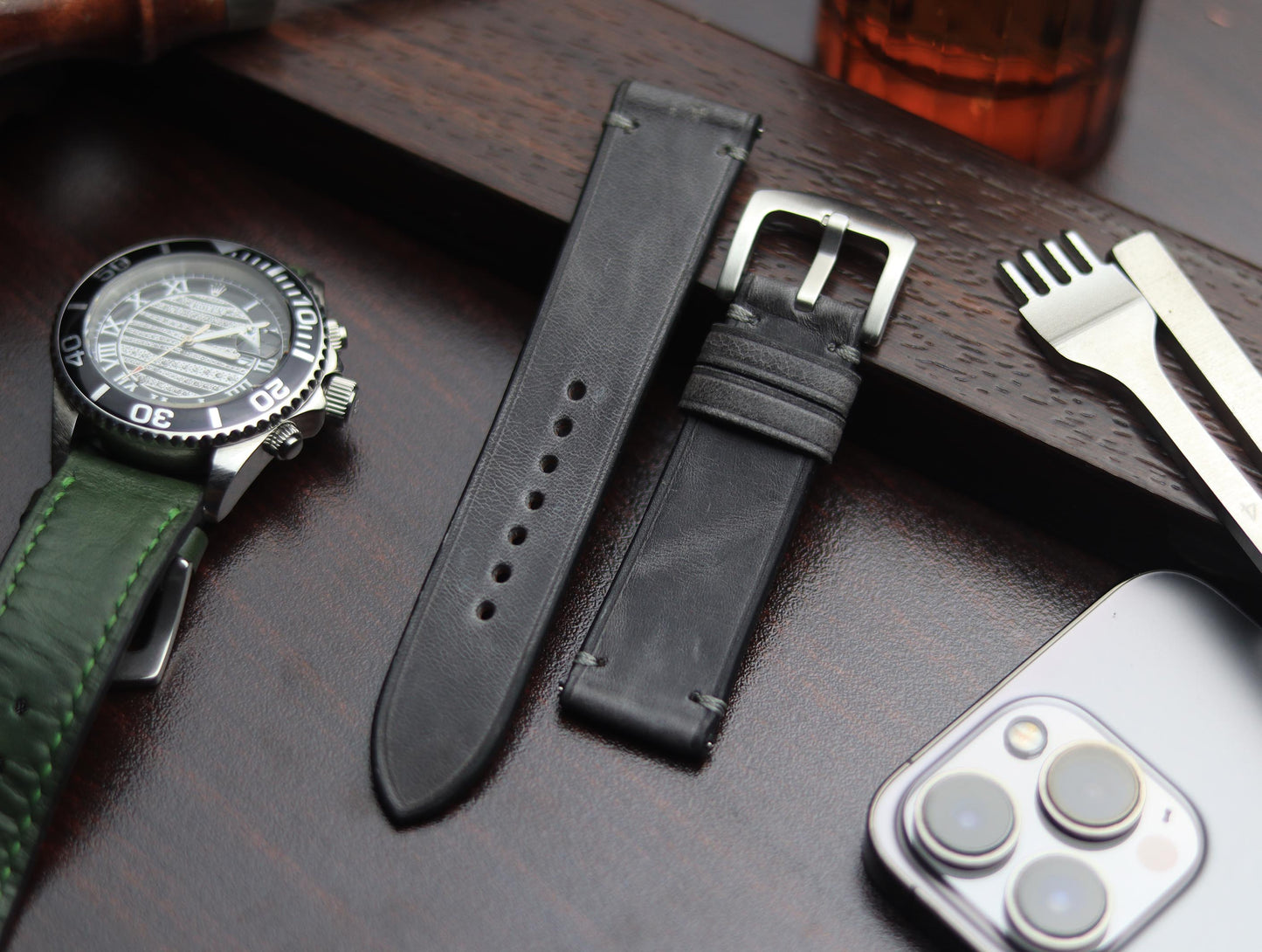 PREMIUM LEATHER STRAP EMPIRICAL GREY MINIMAL STITCHED (GREY)