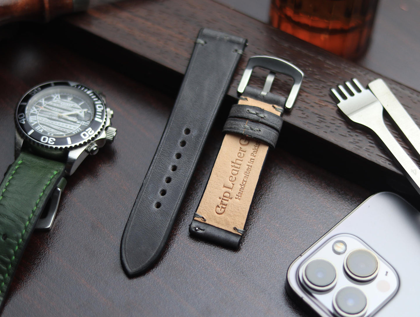 PREMIUM LEATHER STRAP EMPIRICAL GREY MINIMAL STITCHED (GREY)