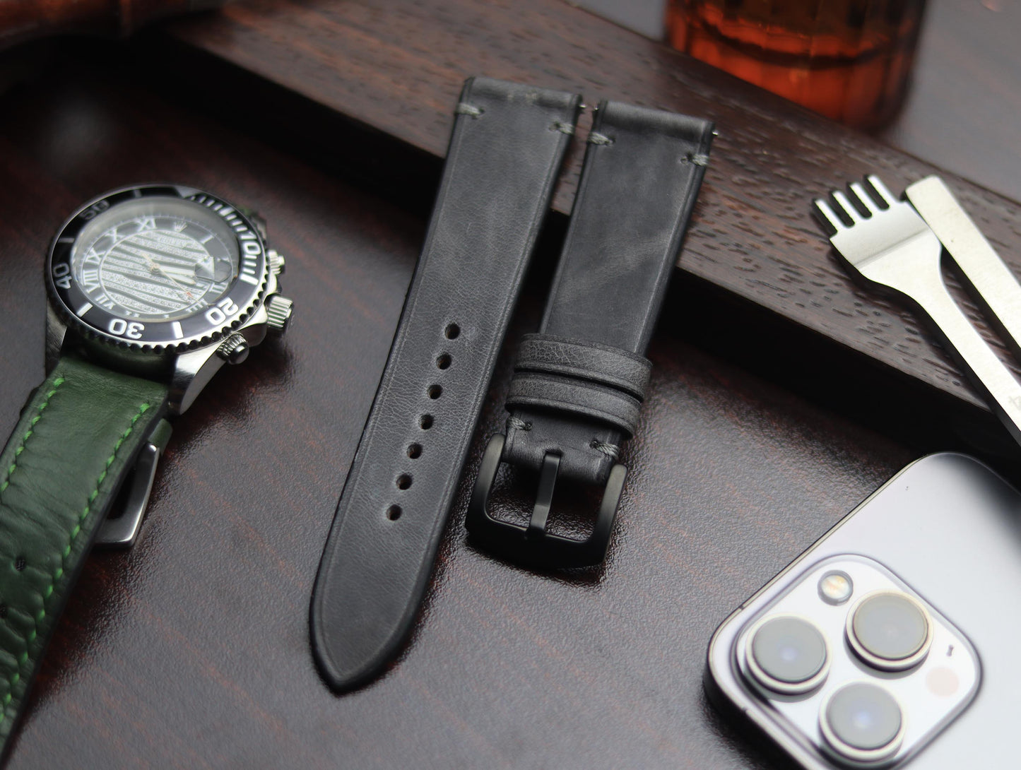 PREMIUM LEATHER STRAP EMPIRICAL GREY MINIMAL STITCHED (GREY)