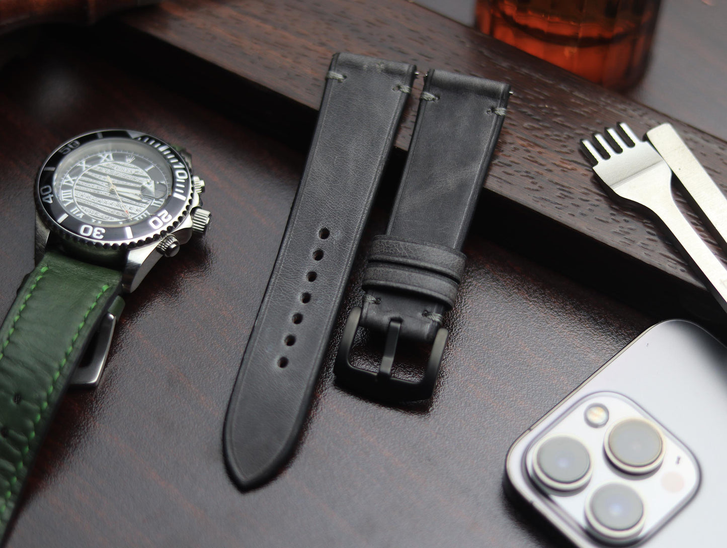 PREMIUM LEATHER STRAP EMPIRICAL GREY MINIMAL STITCHED (GREY)
