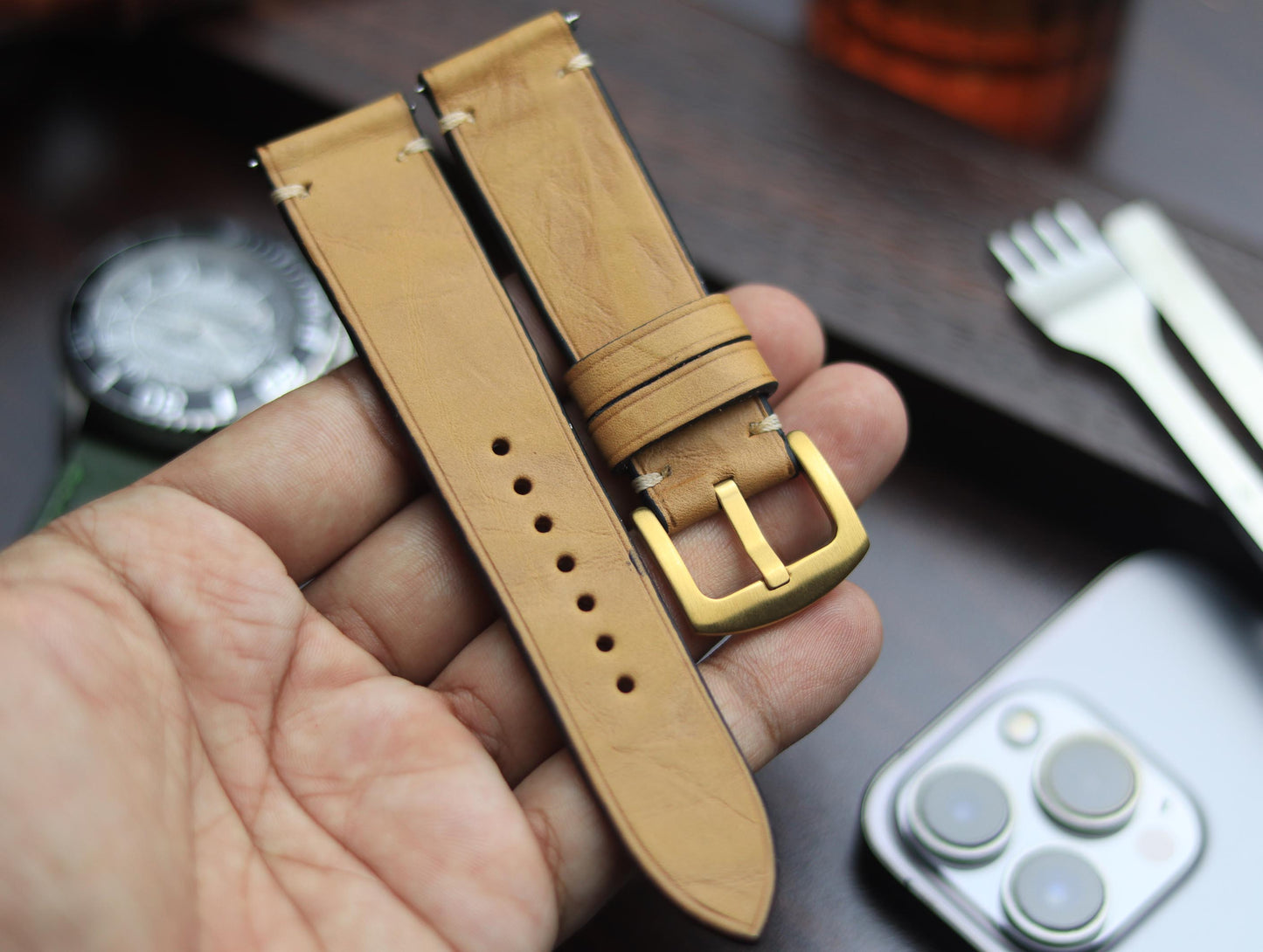 PREMIUM LEATHER STRAP WARM BEIGH MINIMAL STITCHED (BEIGH)