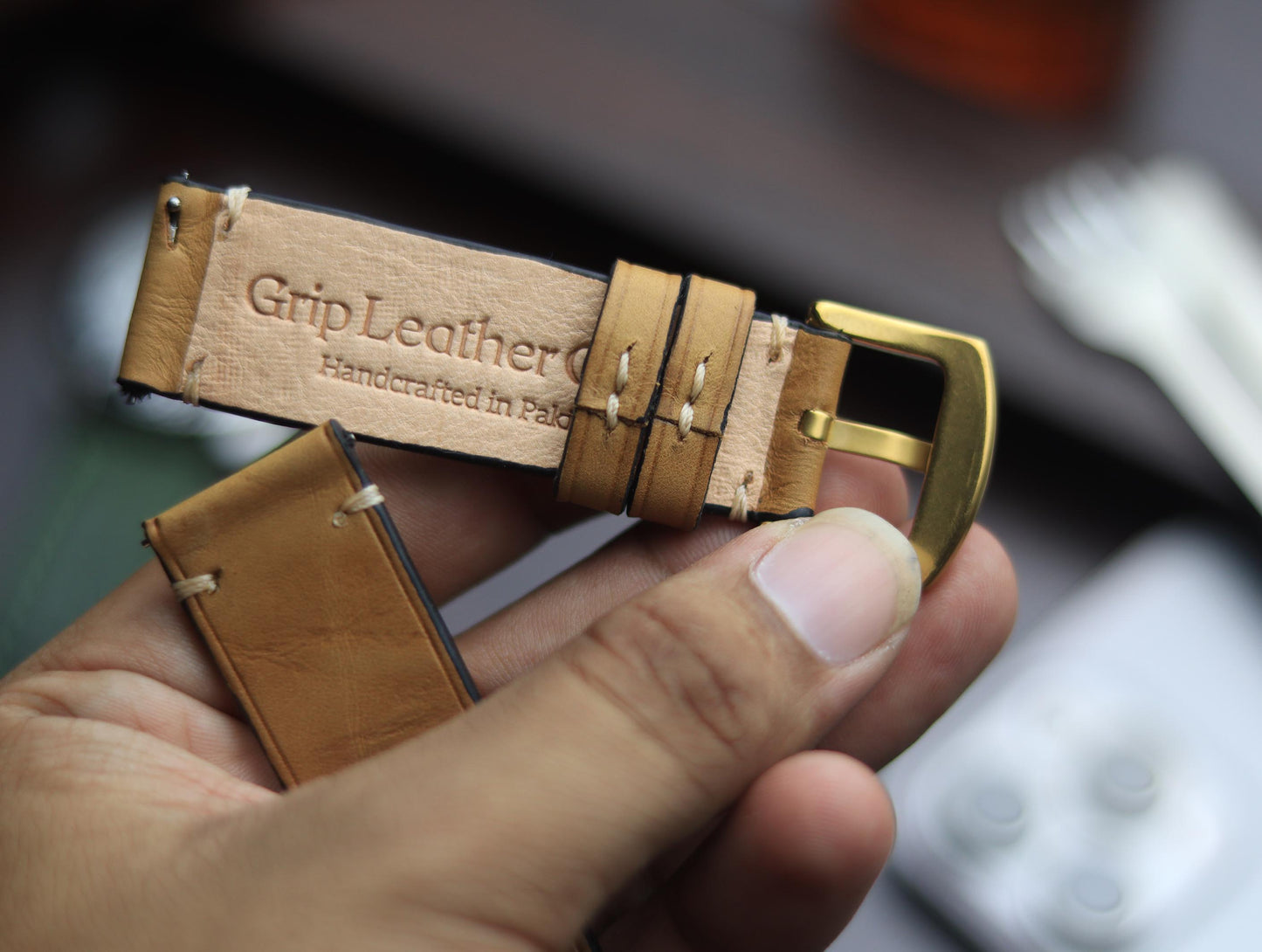 PREMIUM LEATHER STRAP WARM BEIGH MINIMAL STITCHED (BEIGH)