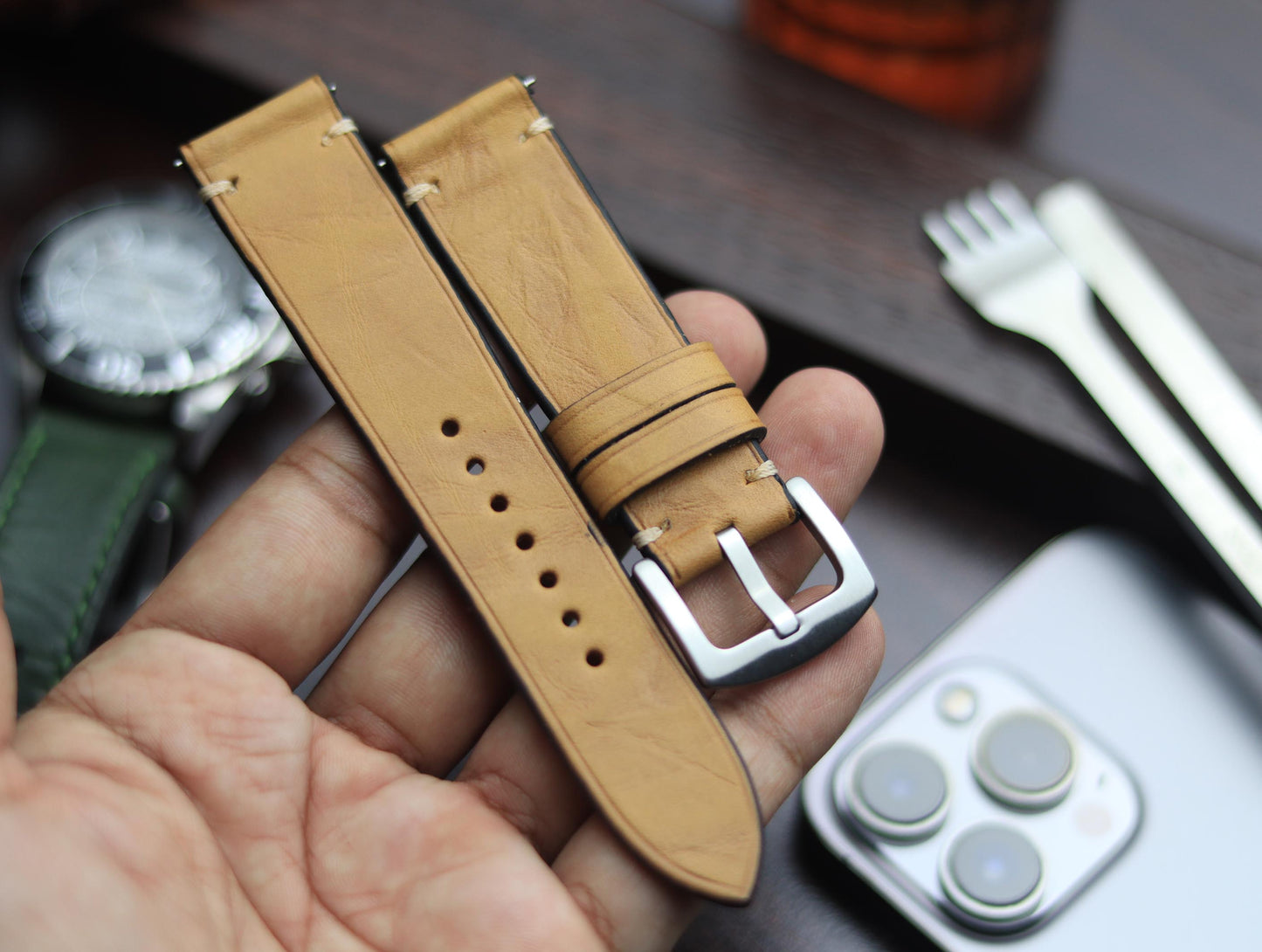 PREMIUM LEATHER STRAP WARM BEIGH MINIMAL STITCHED (BEIGH)