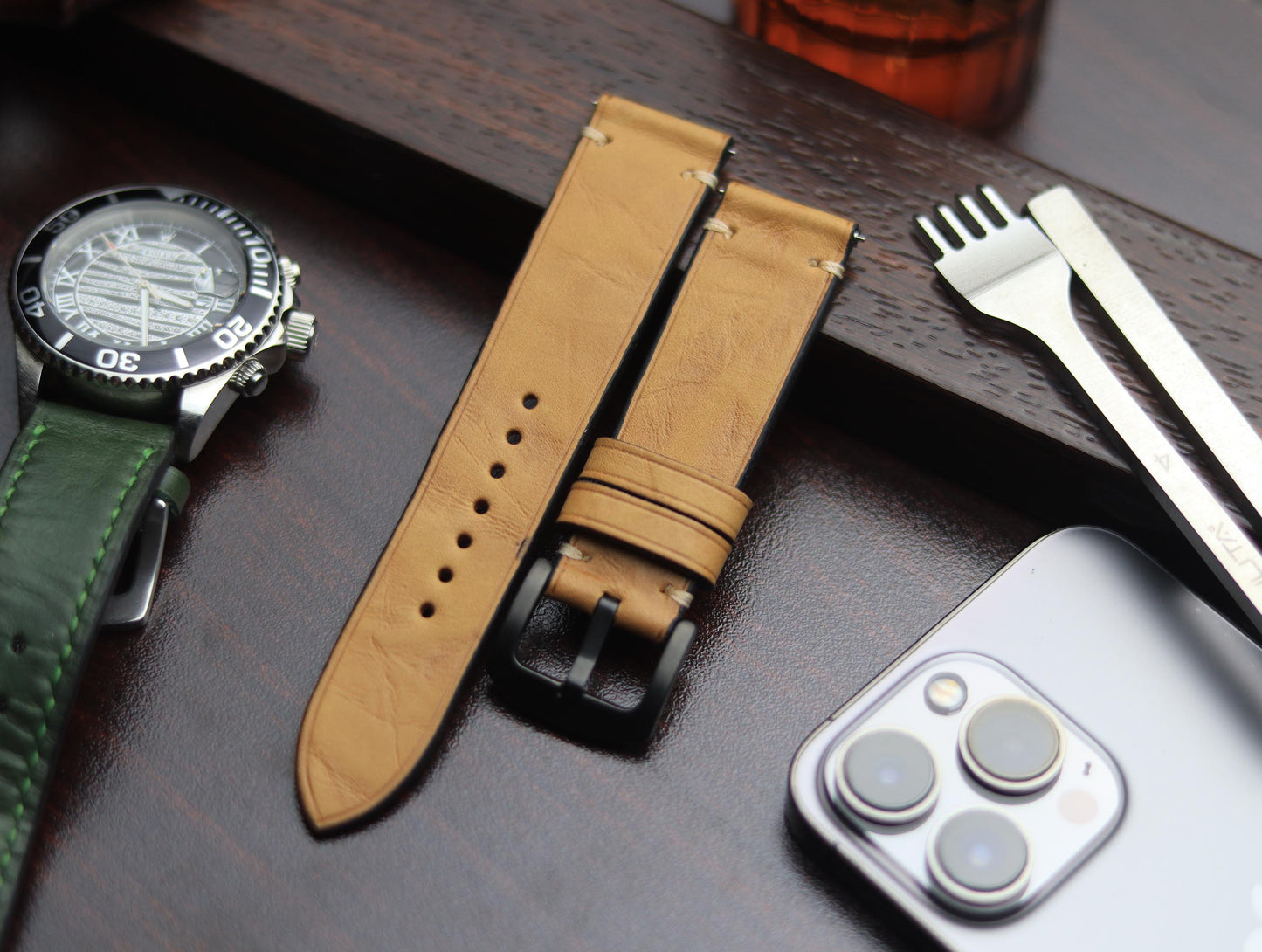 PREMIUM LEATHER STRAP WARM BEIGH MINIMAL STITCHED (BEIGH)