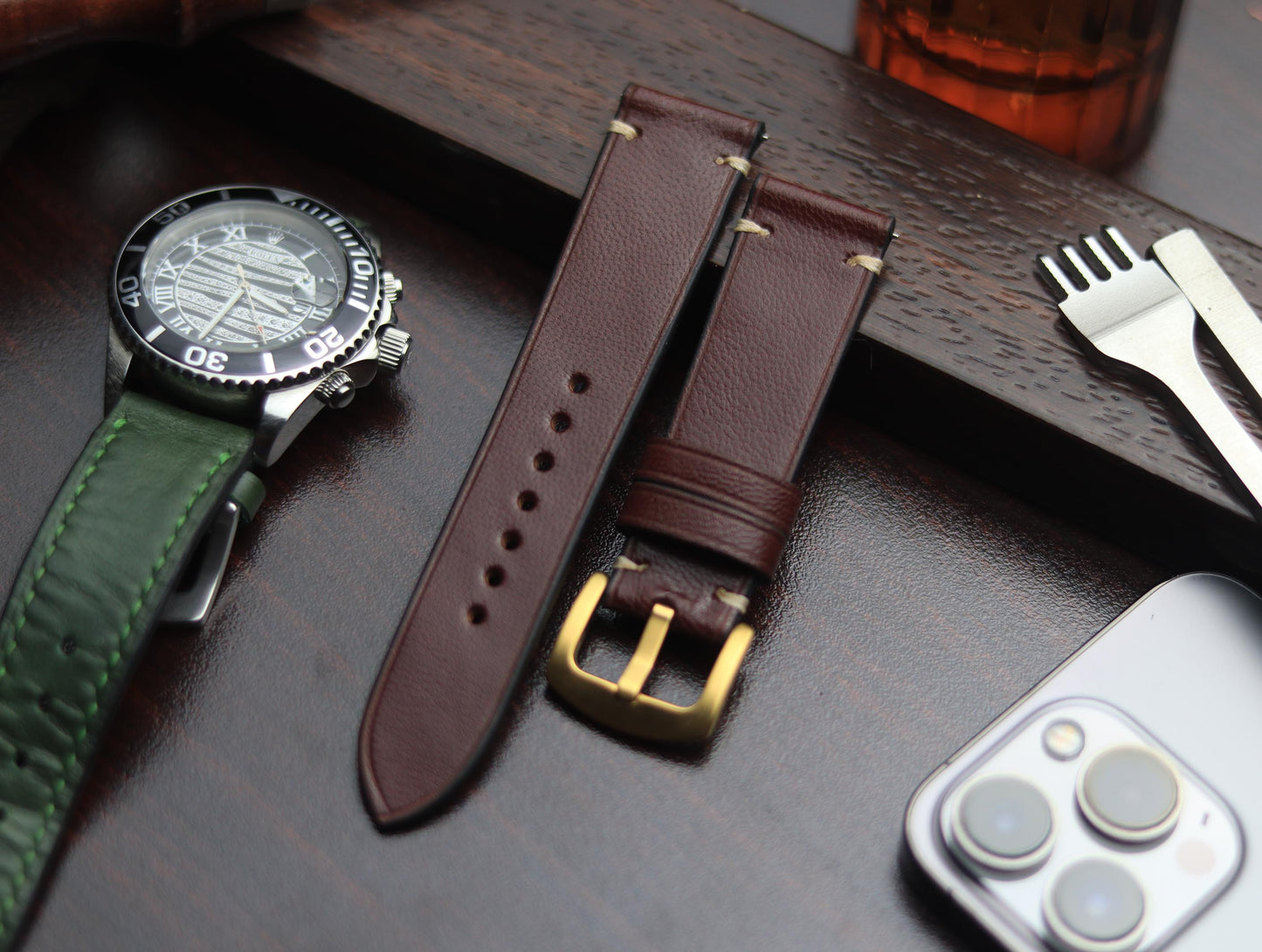 PREMIUM LEATHER STRAP BURNT OAK - MINIMAL STITCHED (BEIGH)