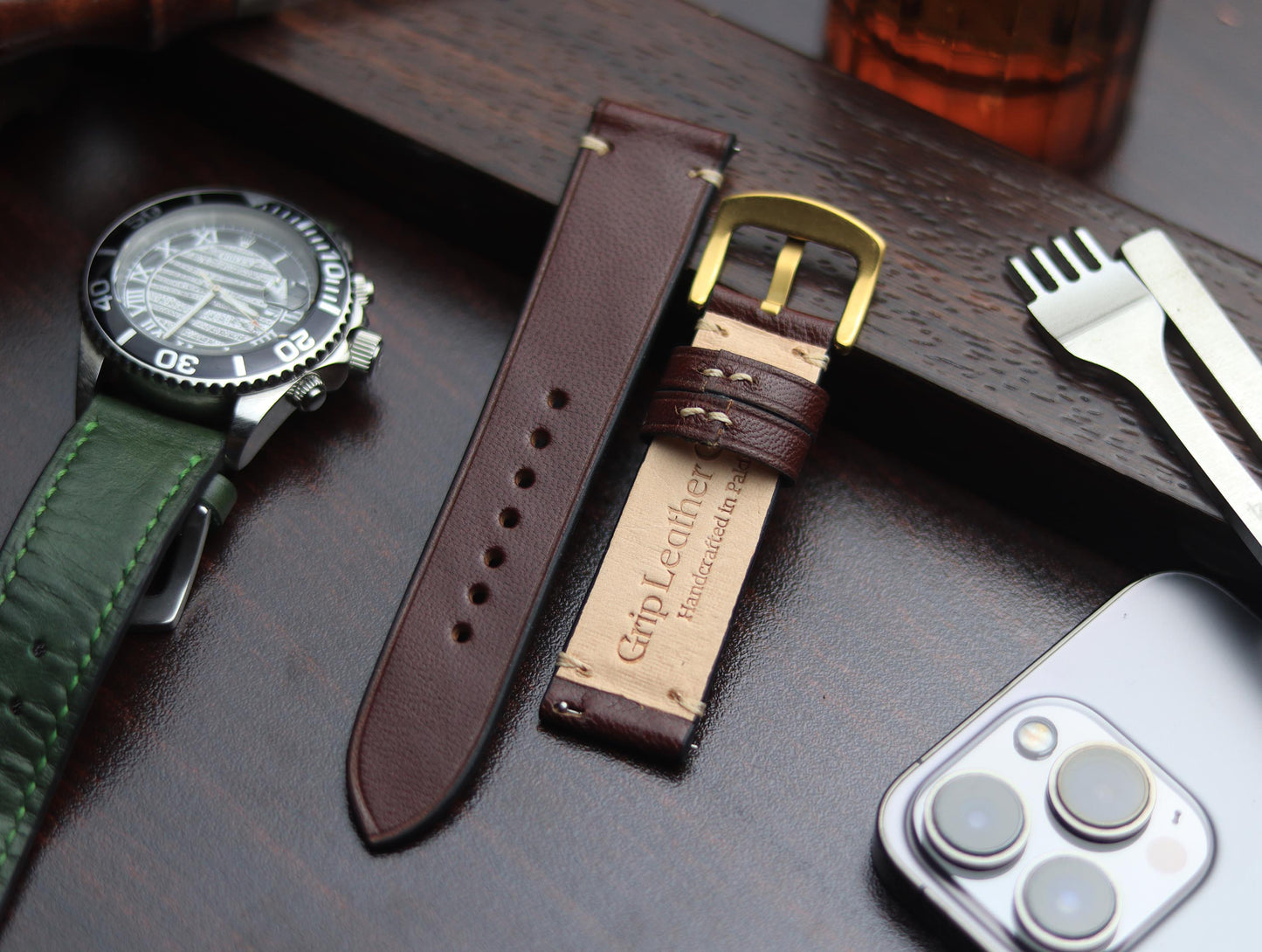 PREMIUM LEATHER STRAP BURNT OAK - MINIMAL STITCHED (BEIGH)