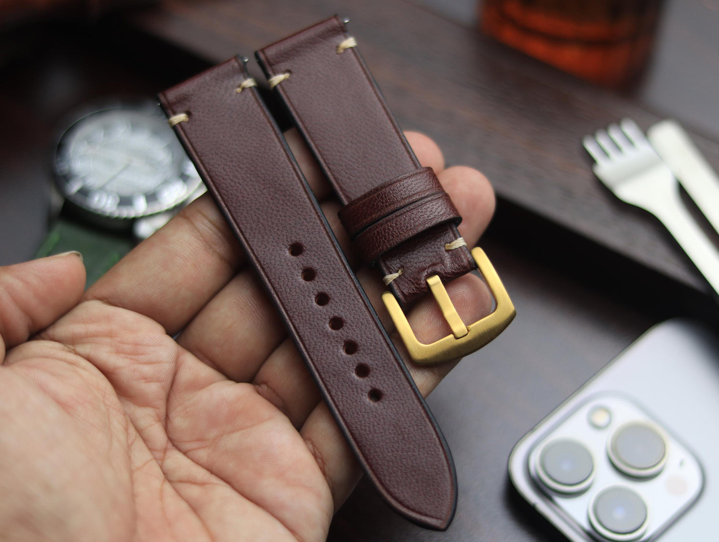 PREMIUM LEATHER STRAP BURNT OAK - MINIMAL STITCHED (BEIGH)